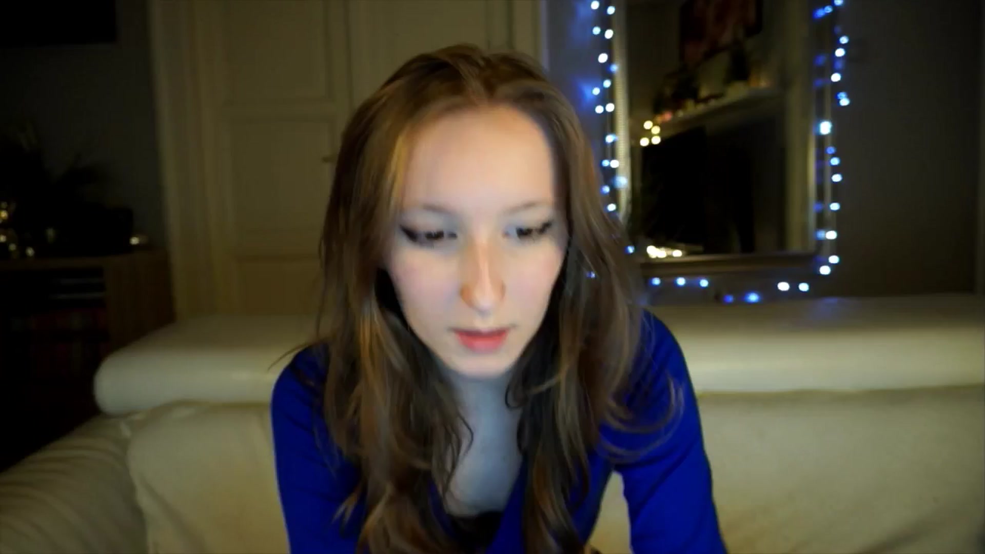 Gallery image thumbnail from Sw33t_g1rl's myfreecams stream on, 04/17/2026, 17:06 image 20 of 20