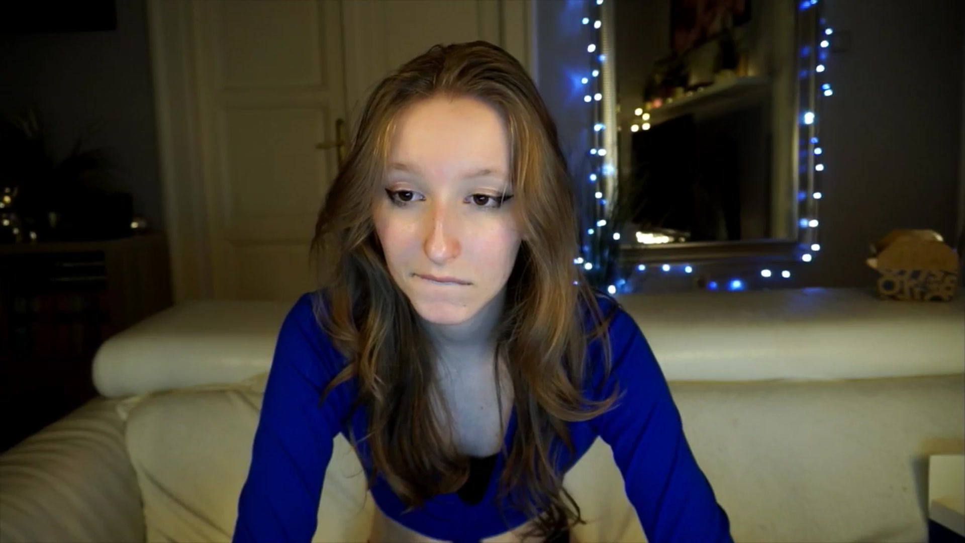 Gallery image thumbnail from Sw33t_g1rl's myfreecams stream on, 04/17/2026, 20:19 image 11 of 20