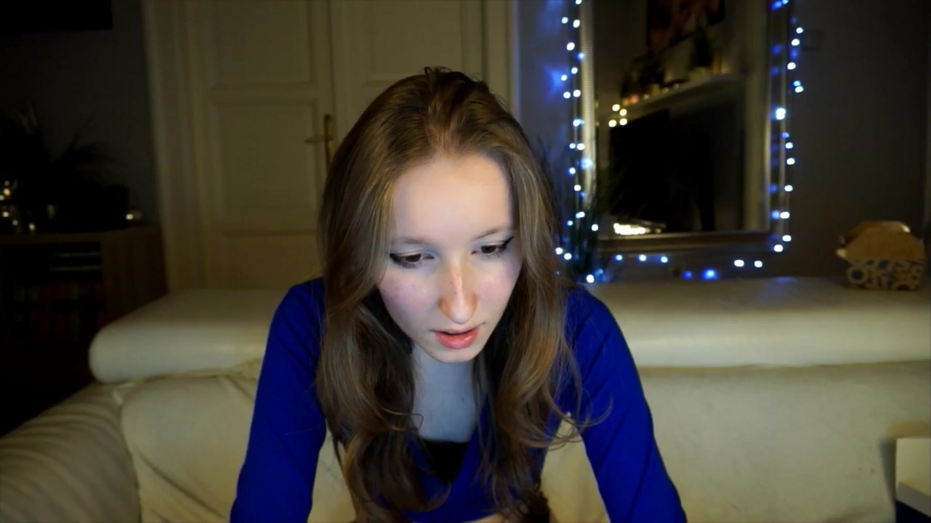 Gallery image thumbnail from Sw33t_g1rl's myfreecams stream on, 04/17/2026, 20:19 image 13 of 20
