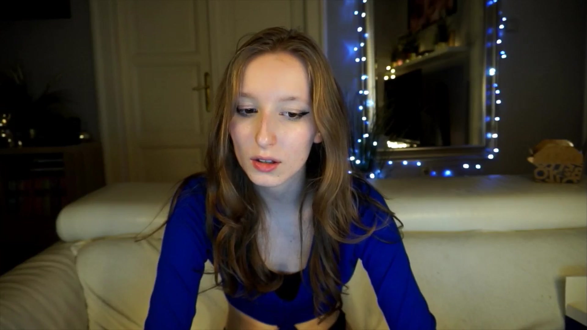 Gallery image thumbnail from Sw33t_g1rl's myfreecams stream on, 04/17/2026, 20:19 image 10 of 20