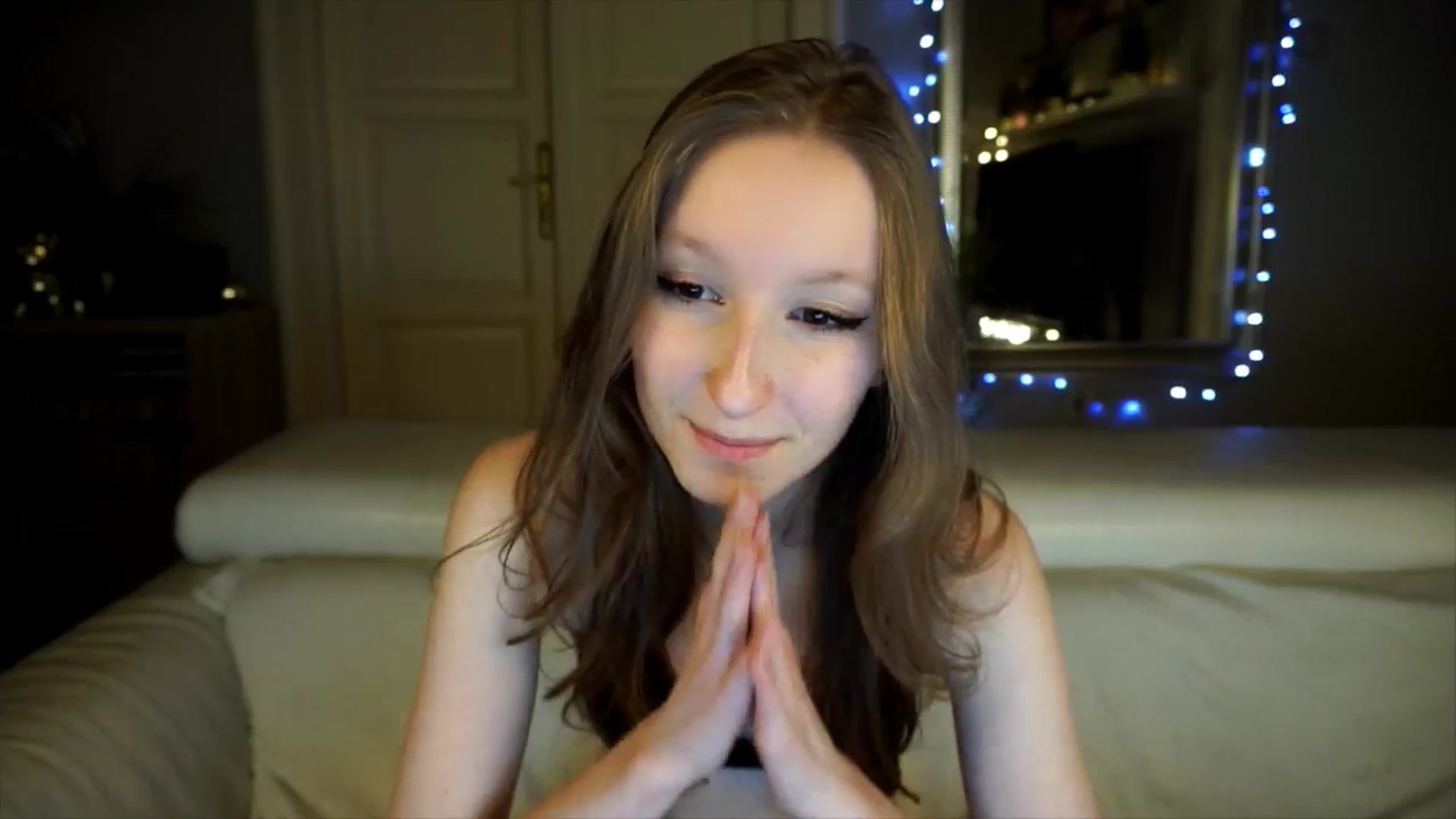 Gallery image thumbnail from Sw33t_g1rl's myfreecams stream on, 04/19/2026, 19:02 image 3 of 20