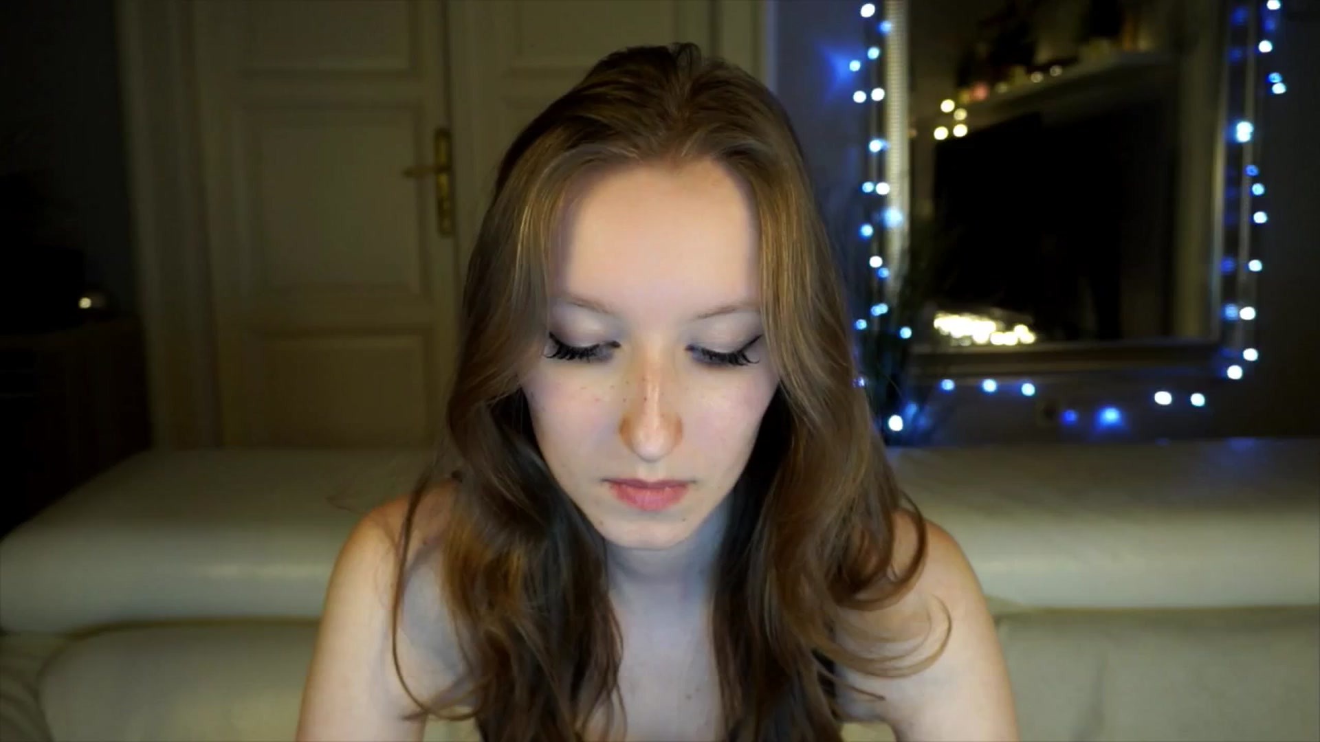Gallery image thumbnail from Sw33t_g1rl's myfreecams stream on, 04/20/2026, 20:27 image 20 of 20
