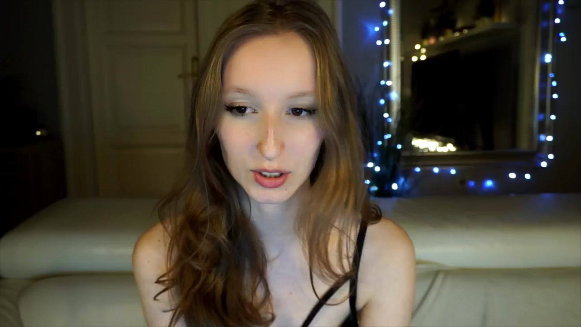 Gallery image thumbnail from Sw33t_g1rl's myfreecams stream on, 04/20/2026, 20:27 image 2 of 20