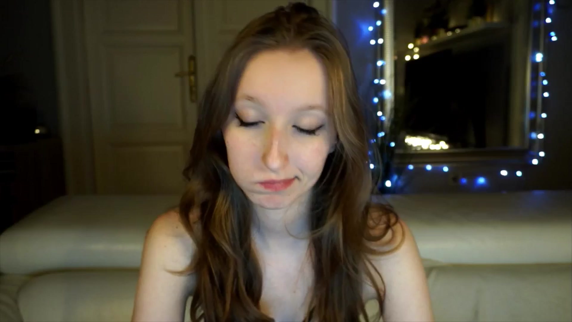 Gallery image thumbnail from Sw33t_g1rl's myfreecams stream on, 04/20/2026, 20:27 image 6 of 20