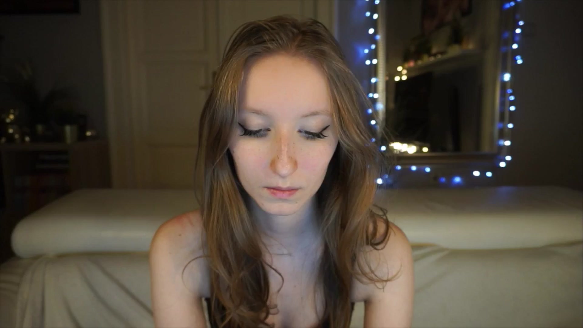 Gallery image thumbnail from Sw33t_g1rl's myfreecams stream on, 04/24/2026, 17:56 image 18 of 20