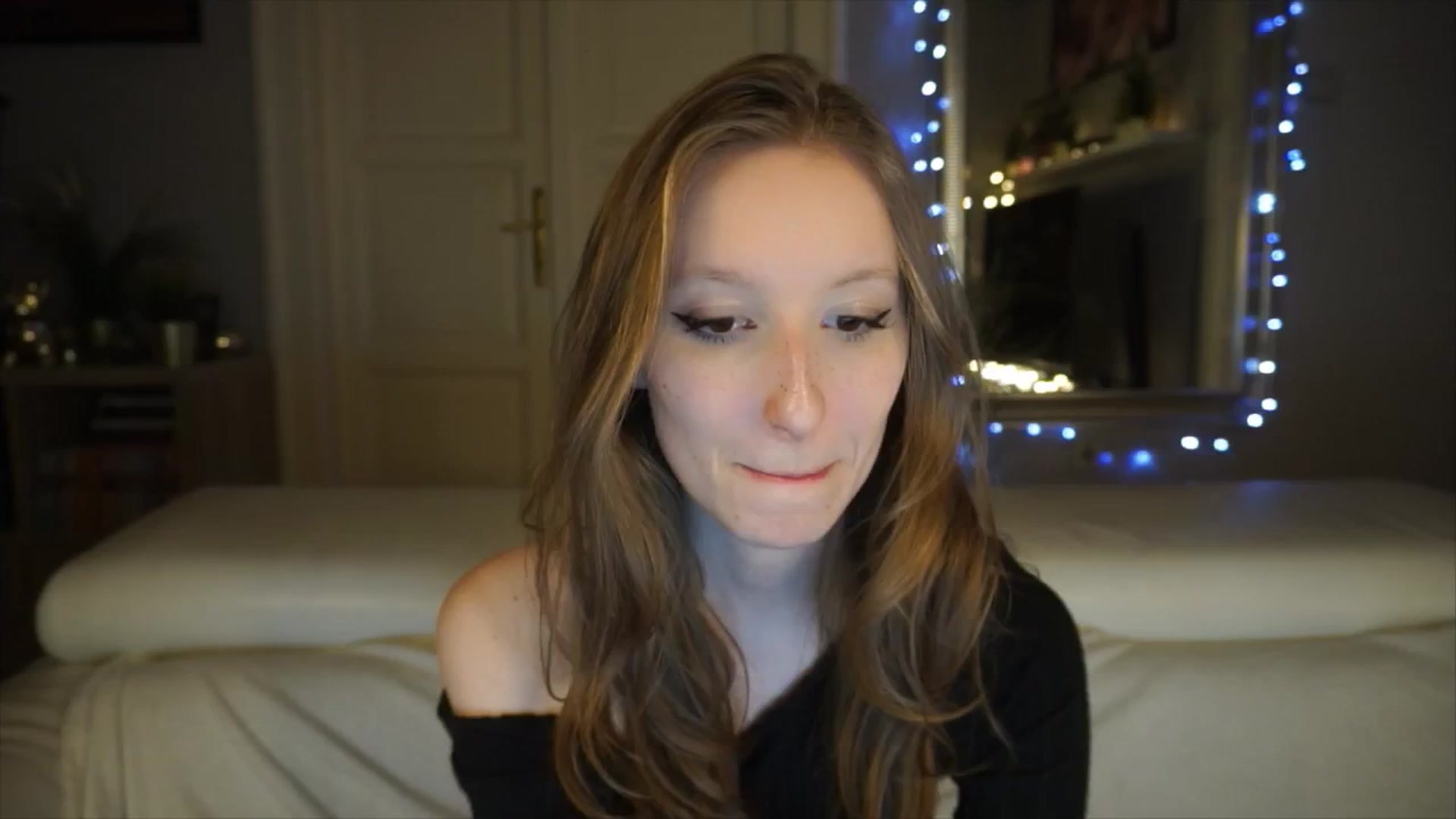Gallery image thumbnail from Sw33t_g1rl's myfreecams stream on, 04/24/2026, 17:56 image 1 of 20