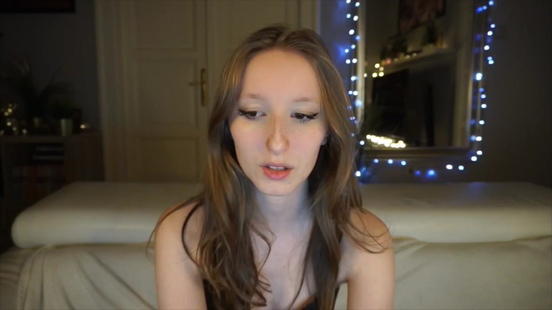 Gallery image thumbnail from Sw33t_g1rl's myfreecams stream on, 04/24/2026, 17:56 image 13 of 20