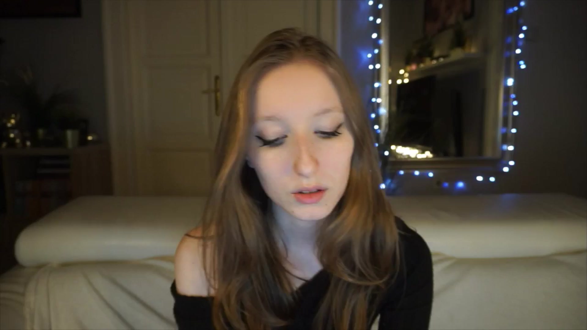 Gallery image thumbnail from Sw33t_g1rl's myfreecams stream on, 04/24/2026, 17:56 image 4 of 20