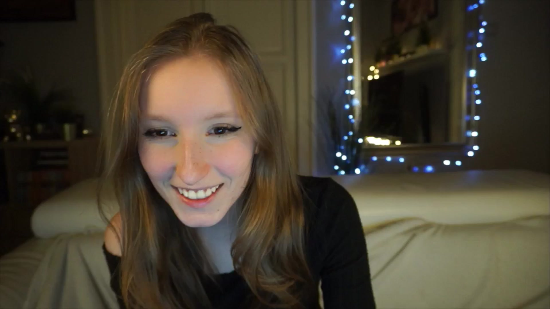 Gallery image thumbnail from Sw33t_g1rl's myfreecams stream on, 04/24/2026, 20:32 image 2 of 20