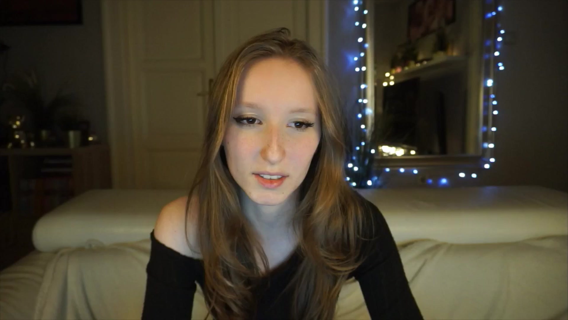 Gallery image thumbnail from Sw33t_g1rl's myfreecams stream on, 04/24/2026, 20:32 image 5 of 20