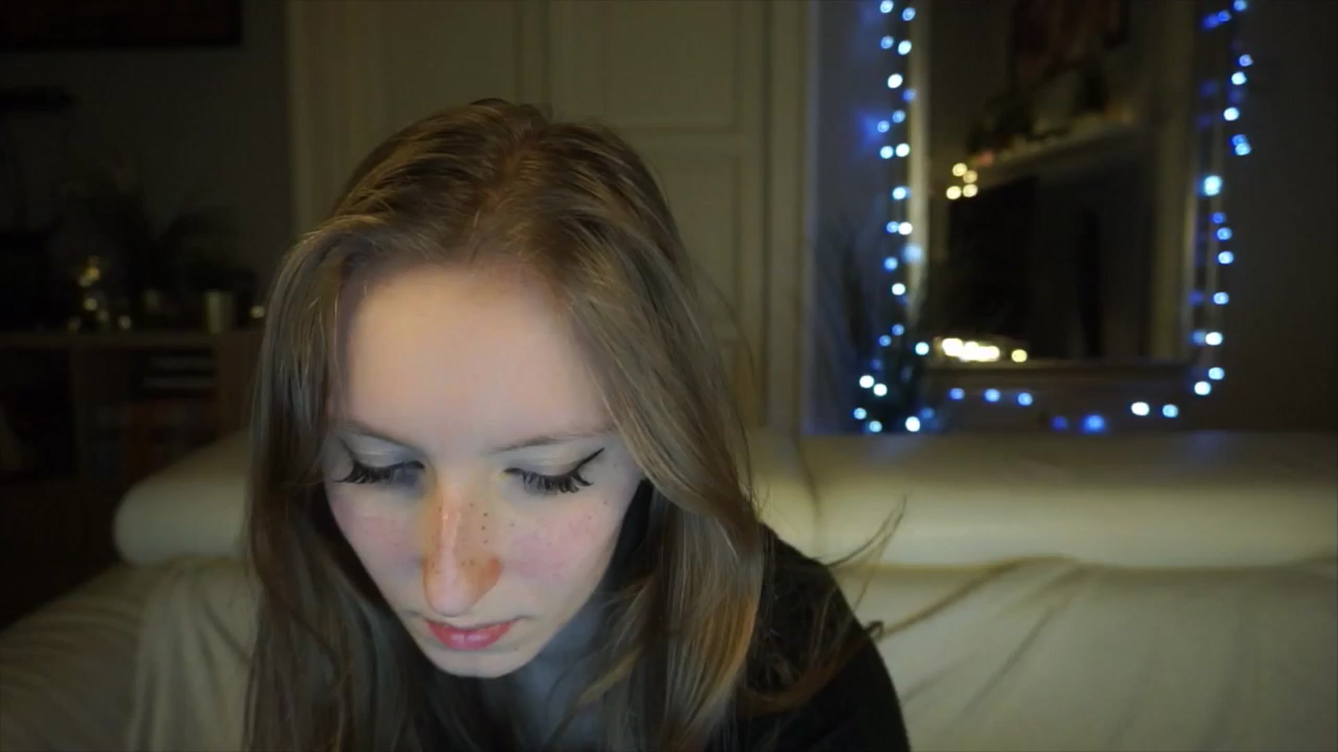 Gallery image thumbnail from Sw33t_g1rl's myfreecams stream on, 04/24/2026, 20:32 image 7 of 20