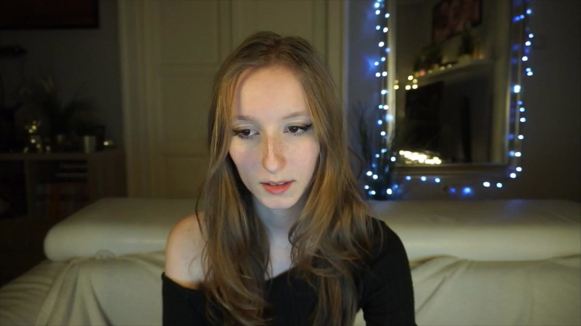 Gallery image thumbnail from Sw33t_g1rl's myfreecams stream on, 04/24/2026, 20:32 image 6 of 20