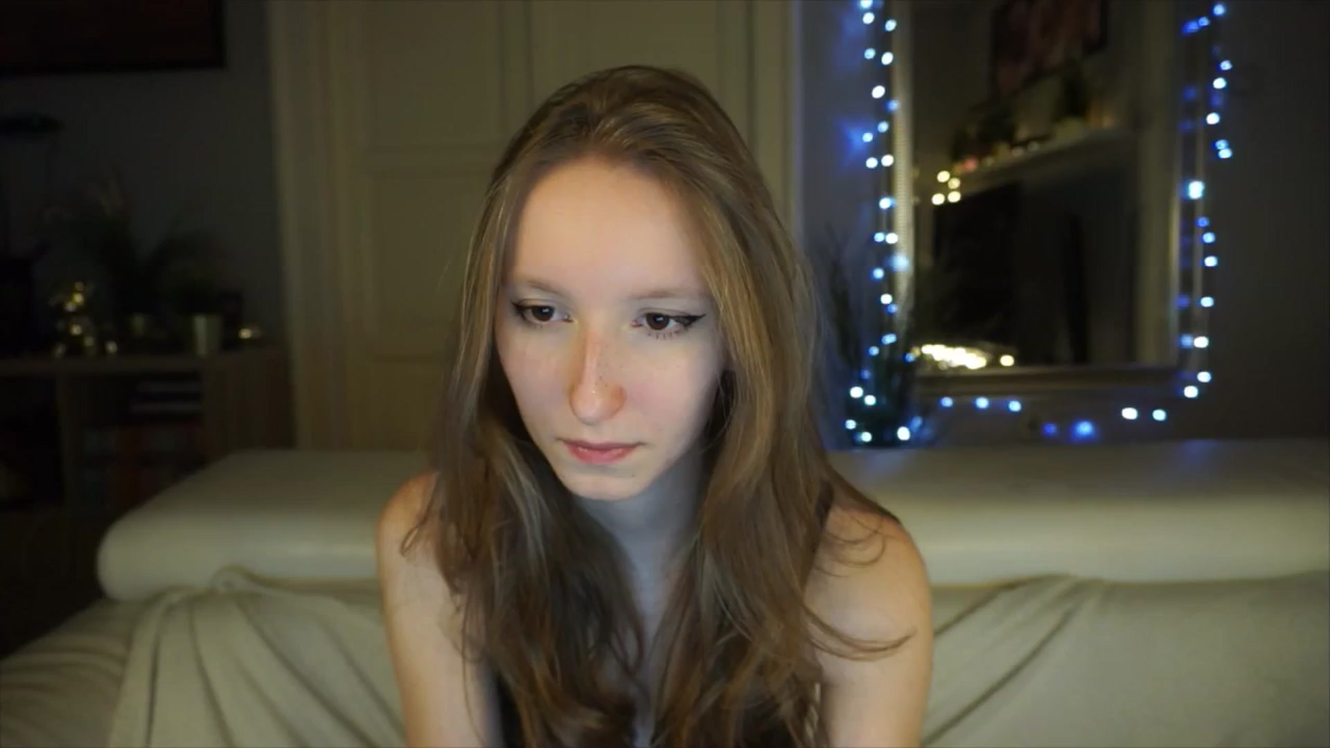 Gallery image thumbnail from Sw33t_g1rl's myfreecams stream on, 04/26/2026, 17:47 image 8 of 20