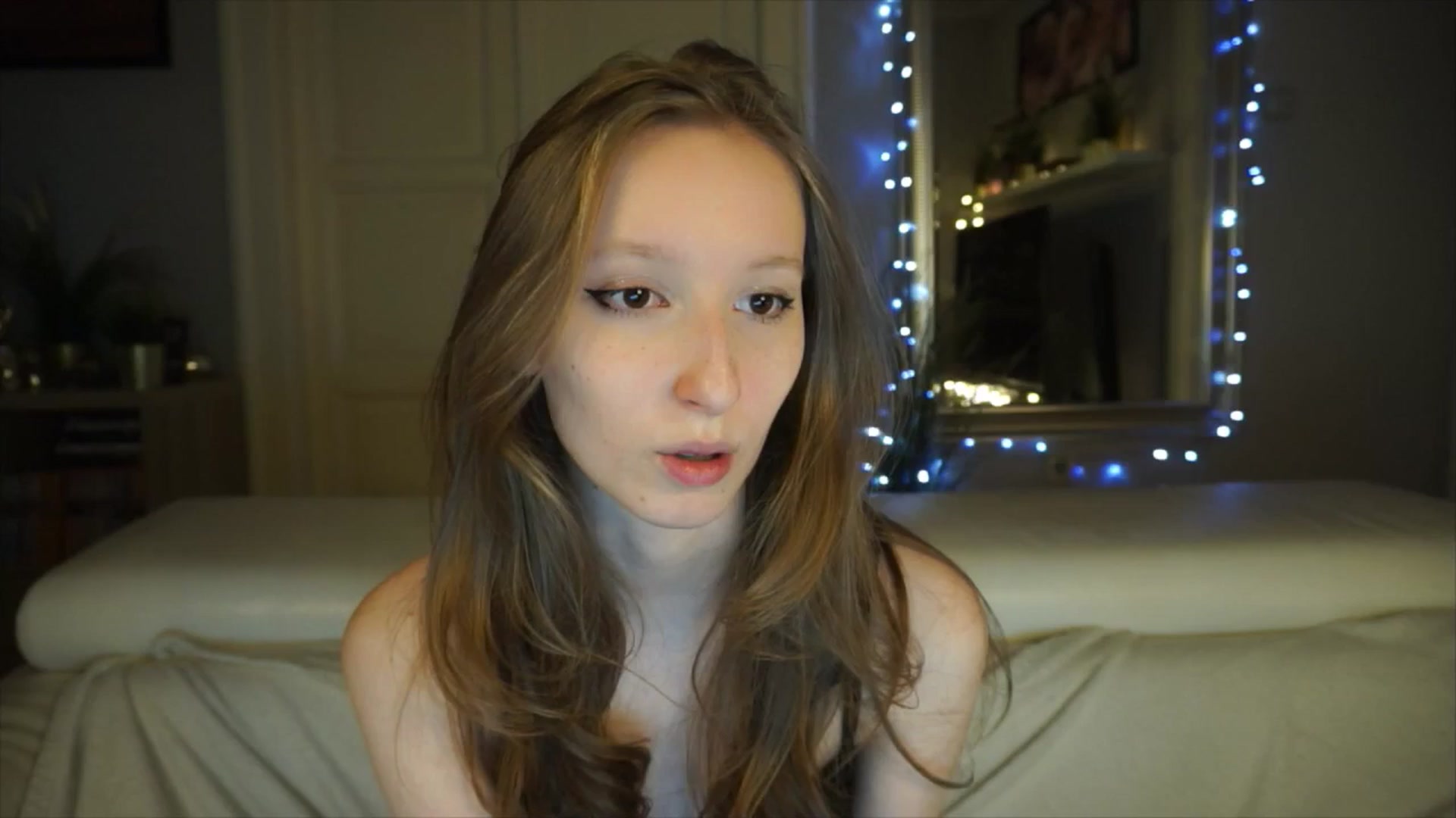 Gallery image thumbnail from Sw33t_g1rl's myfreecams stream on, 04/26/2026, 17:47 image 3 of 20