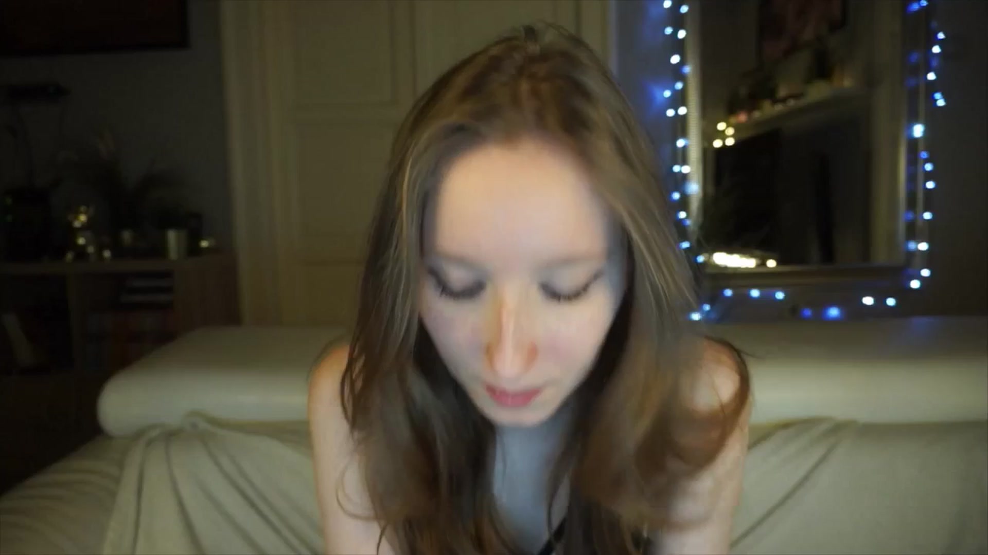 Gallery image thumbnail from Sw33t_g1rl's myfreecams stream on, 04/26/2026, 18:34 image 5 of 20