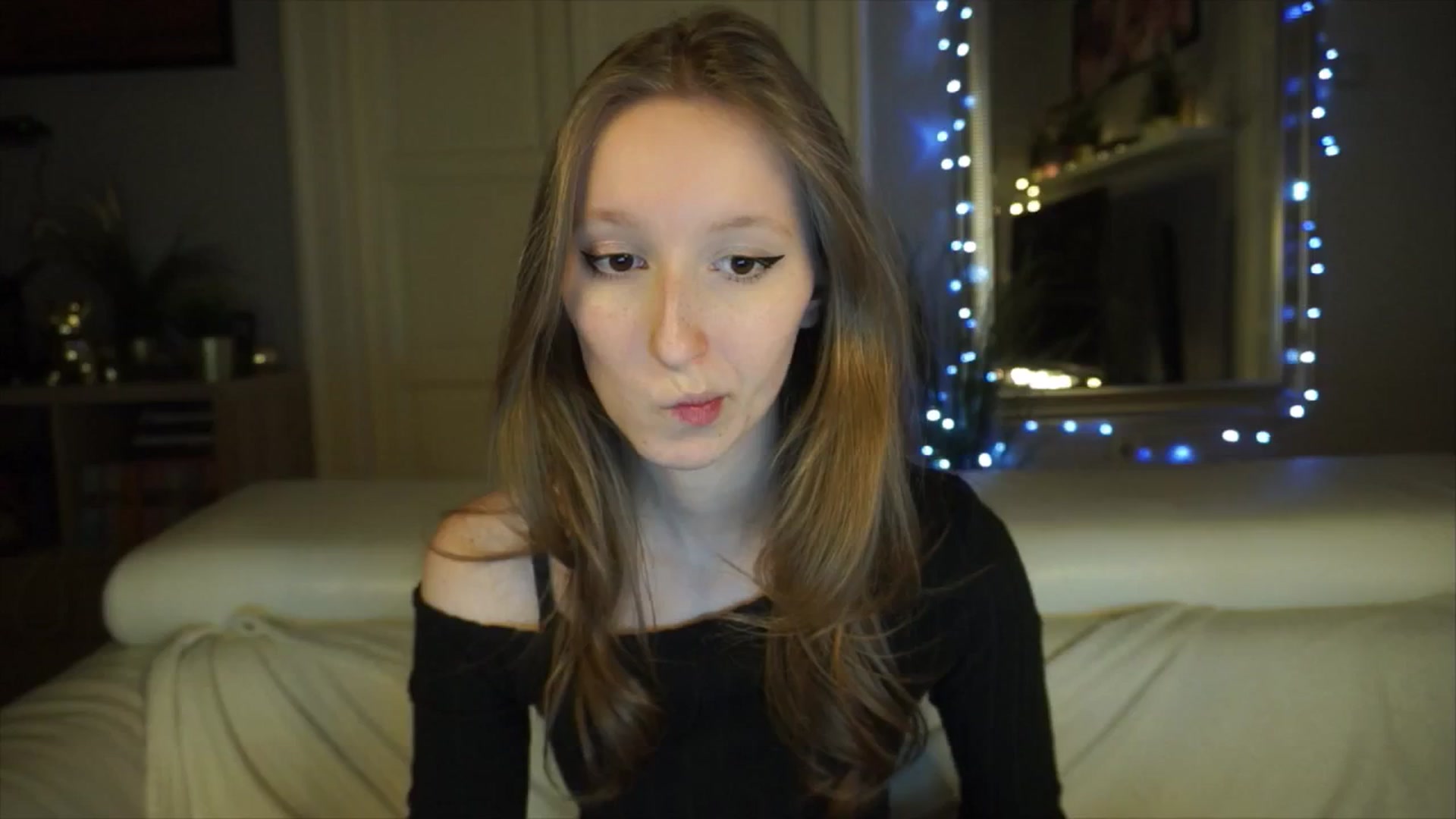 Gallery image thumbnail from Sw33t_g1rl's myfreecams stream on, 04/26/2026, 18:34 image 11 of 20