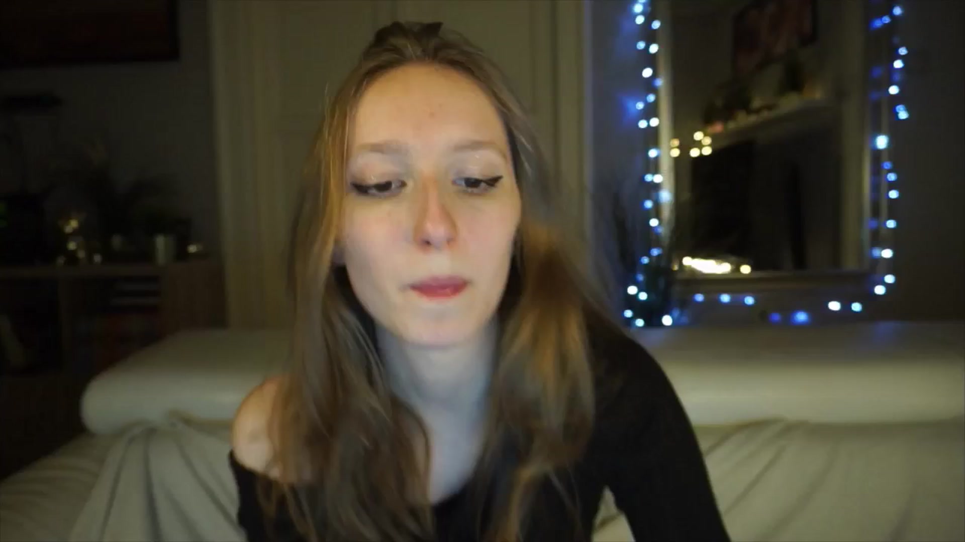 Gallery image thumbnail from Sw33t_g1rl's myfreecams stream on, 04/26/2026, 19:59 image 3 of 20