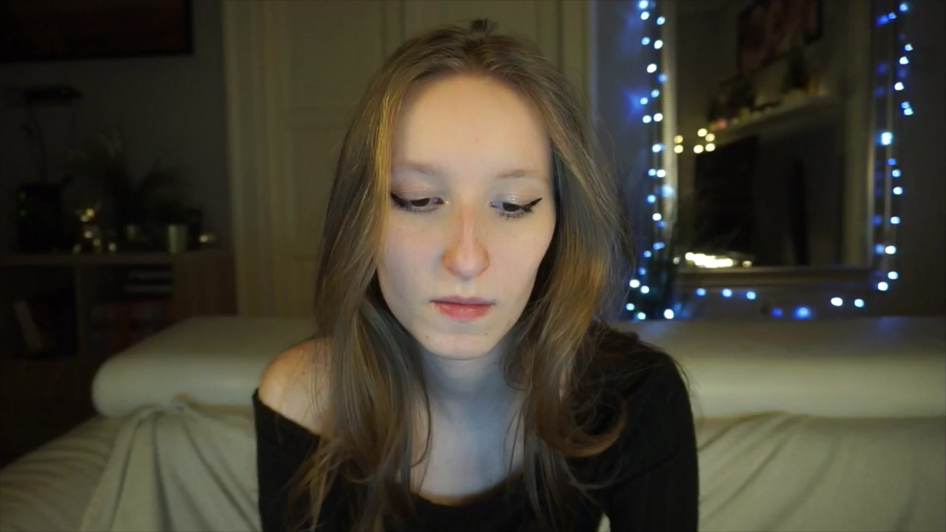 Gallery image thumbnail from Sw33t_g1rl's myfreecams stream on, 04/26/2026, 19:59 image 7 of 20