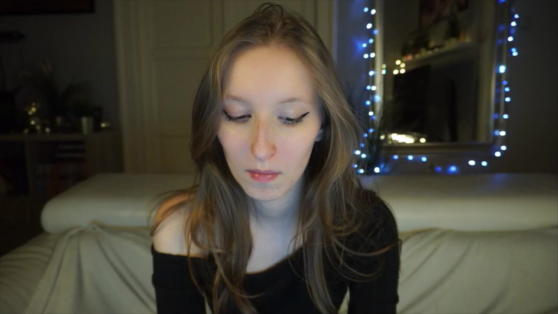 Gallery image thumbnail from Sw33t_g1rl's myfreecams stream on, 04/26/2026, 19:59 image 18 of 20