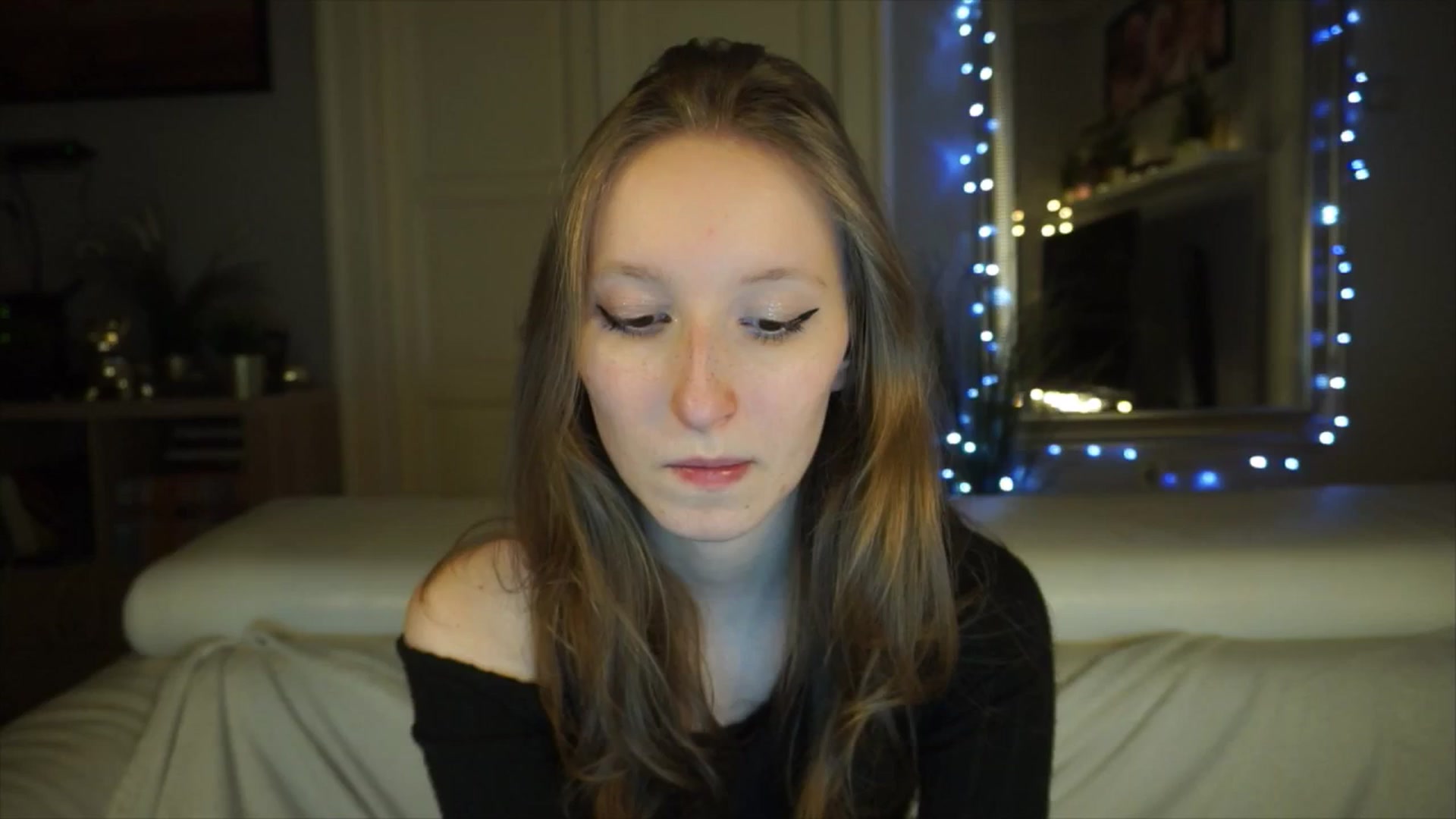 Gallery image thumbnail from Sw33t_g1rl's myfreecams stream on, 04/26/2026, 19:59 image 2 of 20