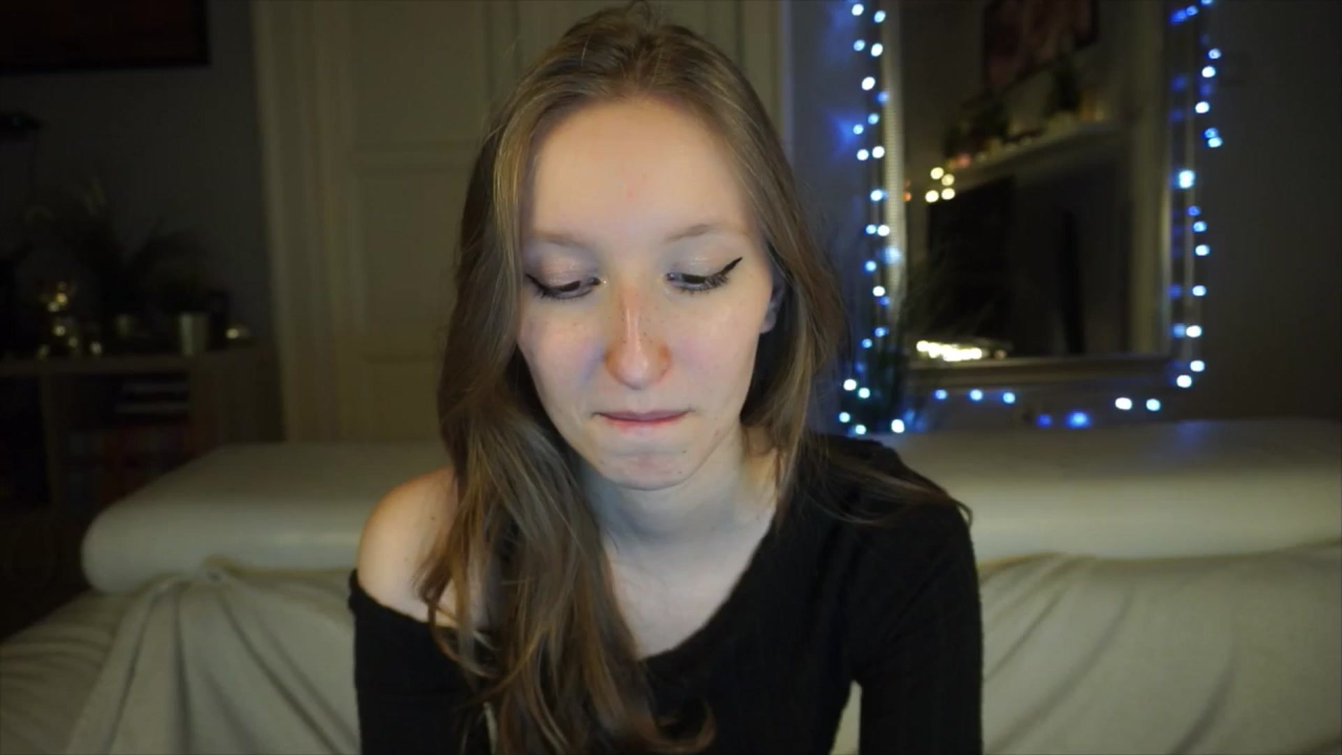 Gallery image thumbnail from Sw33t_g1rl's myfreecams stream on, 04/26/2026, 19:59 image 12 of 20
