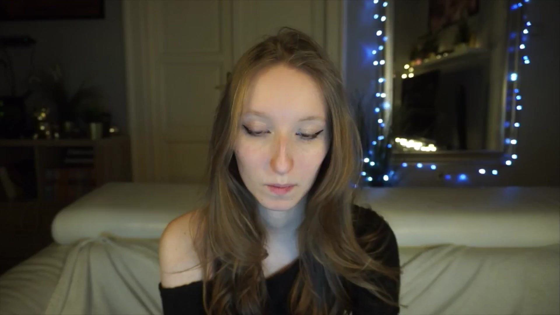 Gallery image thumbnail from Sw33t_g1rl's myfreecams stream on, 04/26/2026, 19:59 image 20 of 20