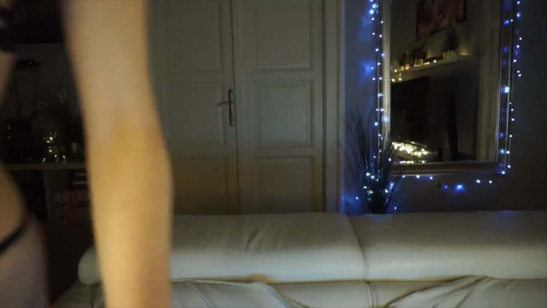 Gallery image thumbnail from Sw33t_g1rl's myfreecams stream on, 04/28/2026, 18:05 image 19 of 20