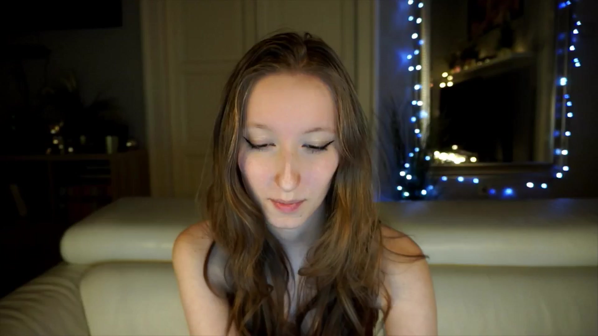Gallery image thumbnail from Sw33t_g1rl's myfreecams stream on, 05/02/2026, 18:05 image 11 of 20