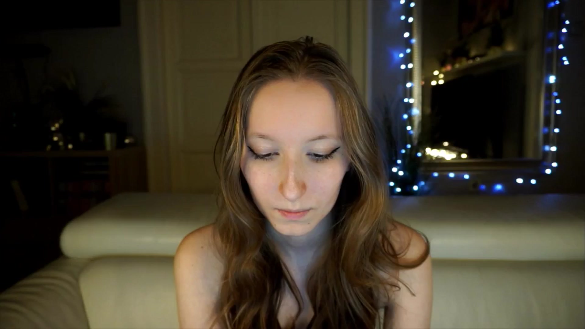 Gallery image thumbnail from Sw33t_g1rl's myfreecams stream on, 05/02/2026, 18:05 image 4 of 20