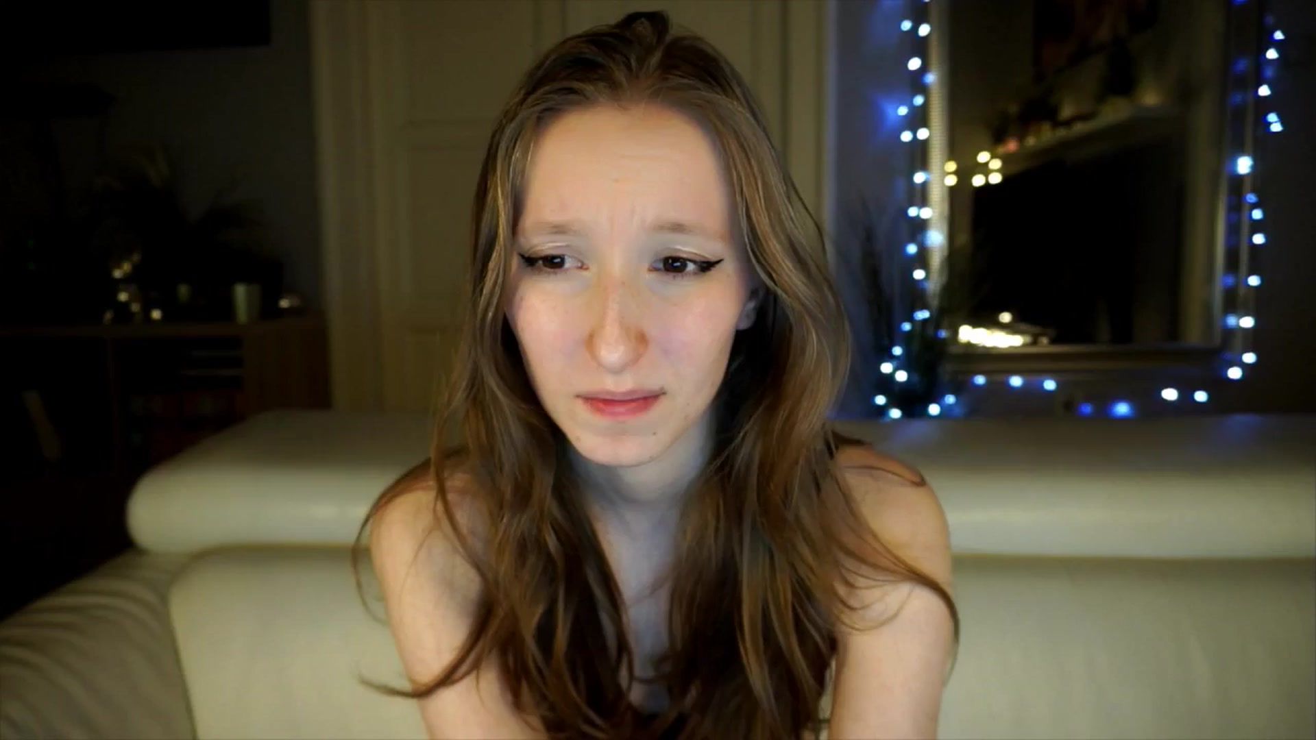 Gallery image thumbnail from Sw33t_g1rl's myfreecams stream on, 05/02/2026, 18:05 image 13 of 20