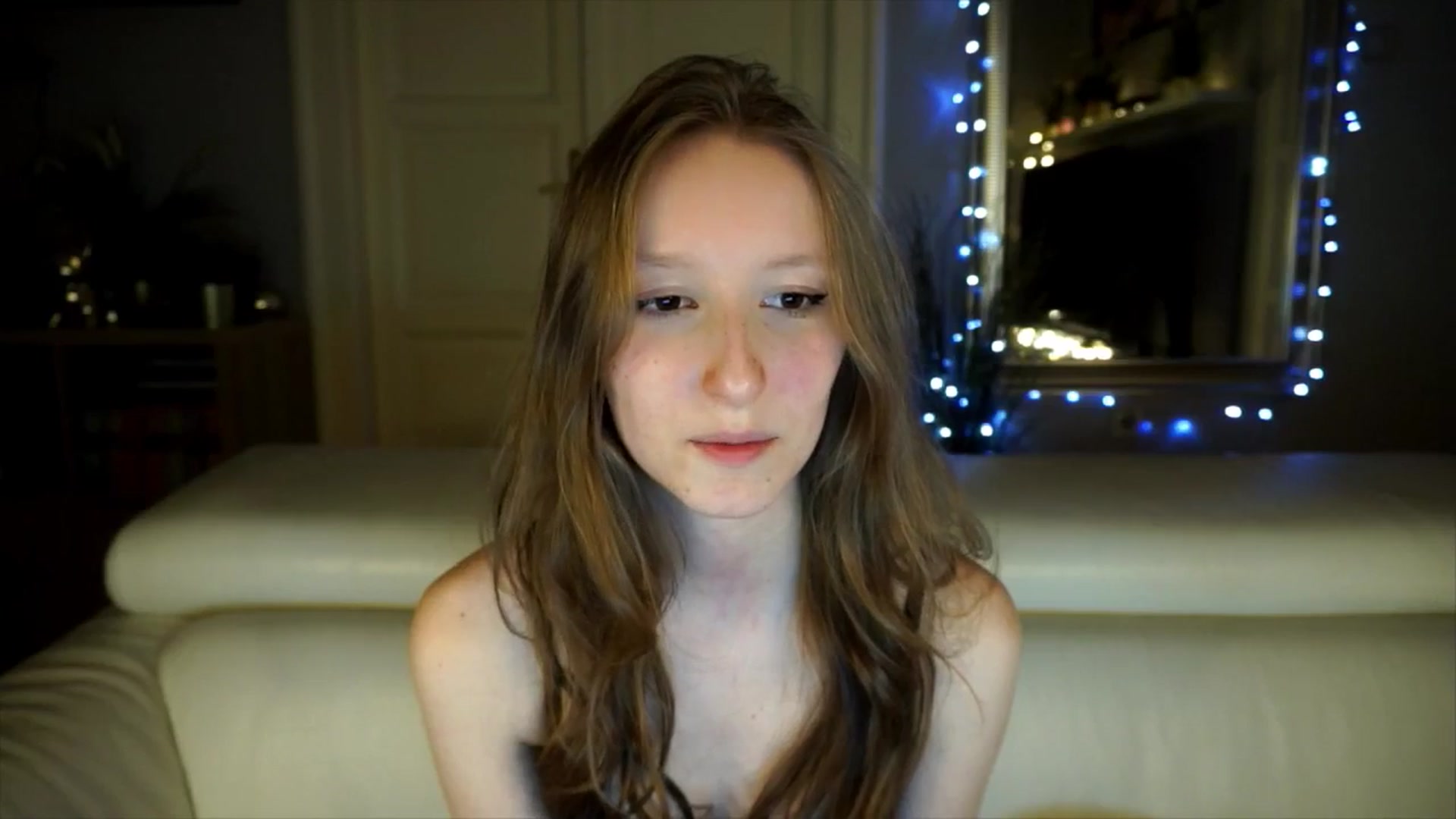 Gallery image thumbnail from Sw33t_g1rl's myfreecams stream on, 05/03/2026, 17:42 image 18 of 20