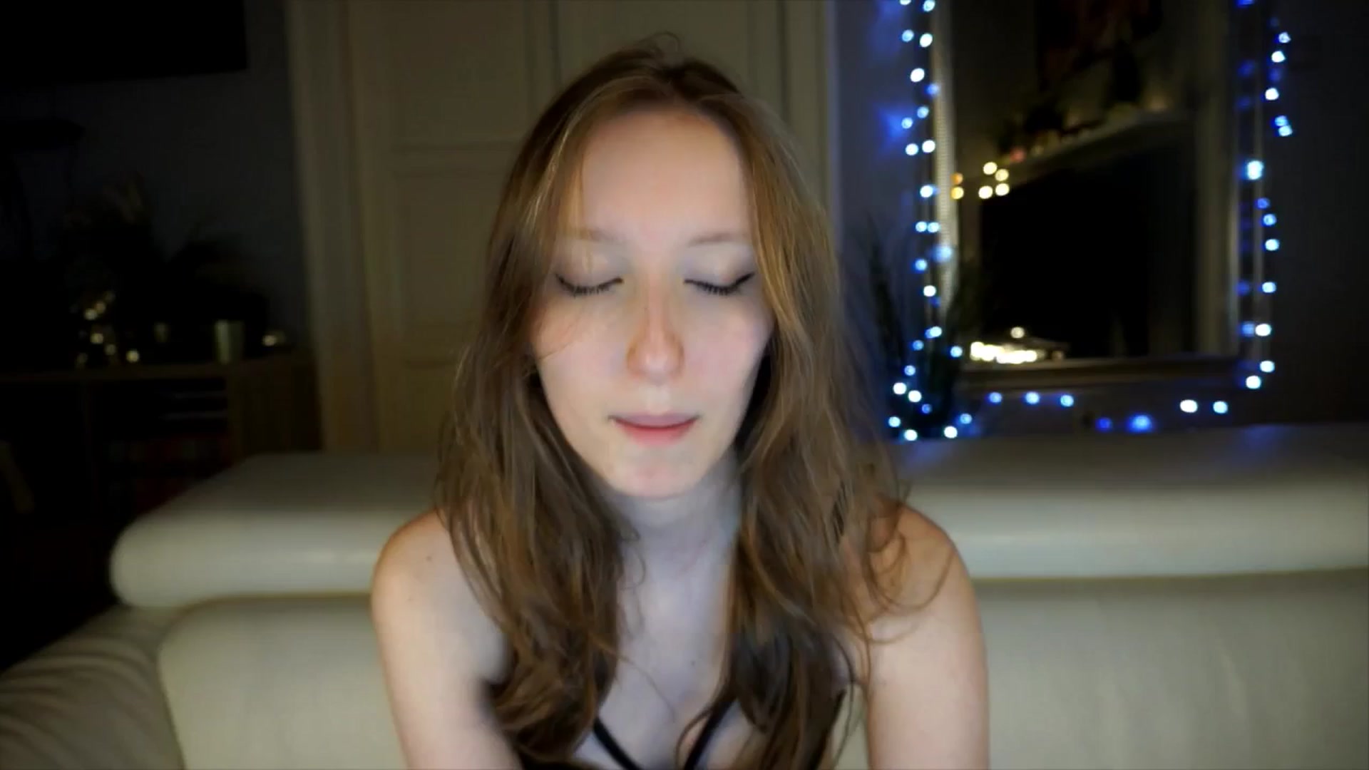 Gallery image thumbnail from Sw33t_g1rl's myfreecams stream on, 05/03/2026, 17:42 image 1 of 20