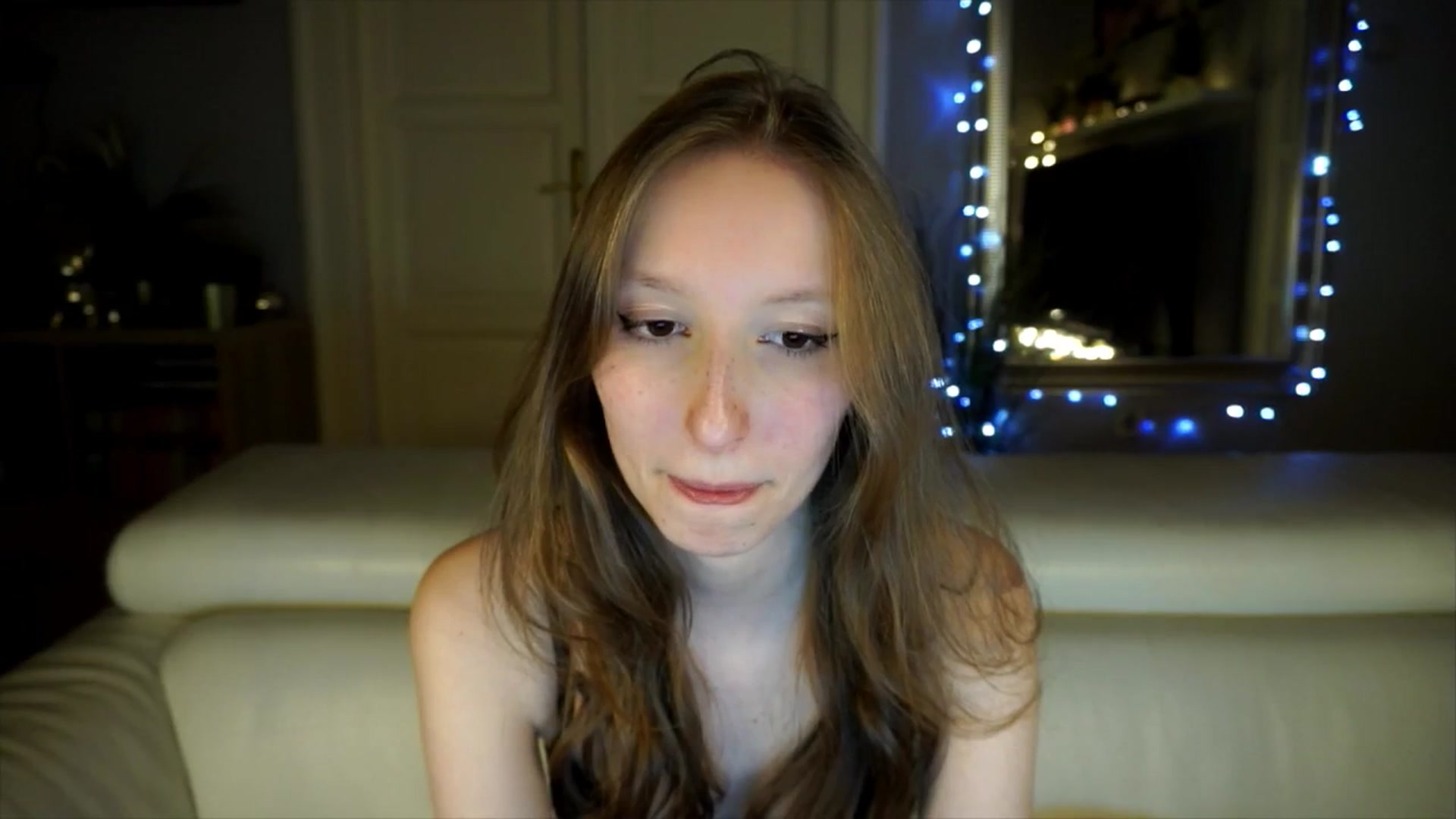 Gallery image thumbnail from Sw33t_g1rl's myfreecams stream on, 05/03/2026, 17:42 image 15 of 20