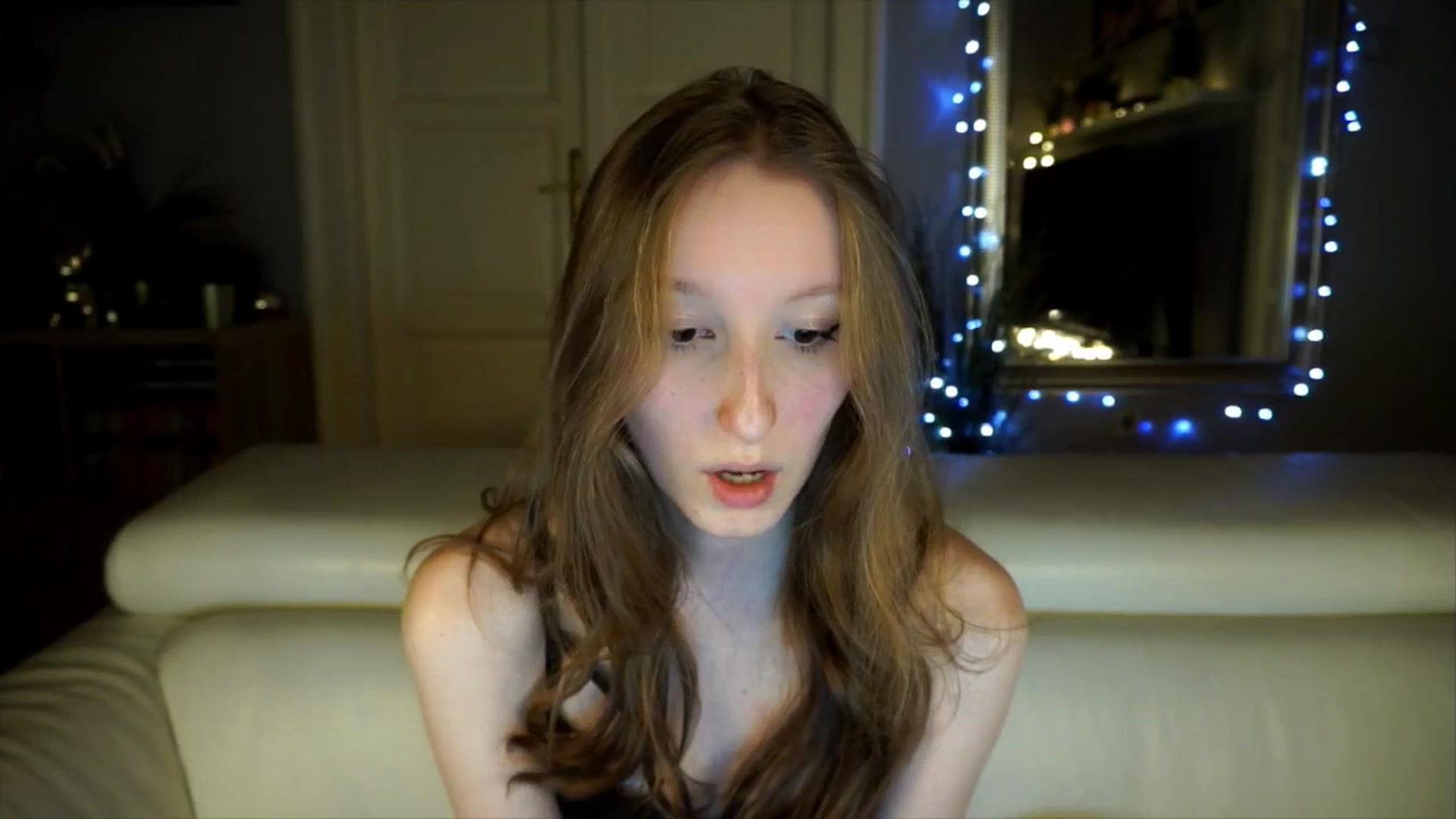 Gallery image thumbnail from Sw33t_g1rl's myfreecams stream on, 05/03/2026, 17:42 image 19 of 20