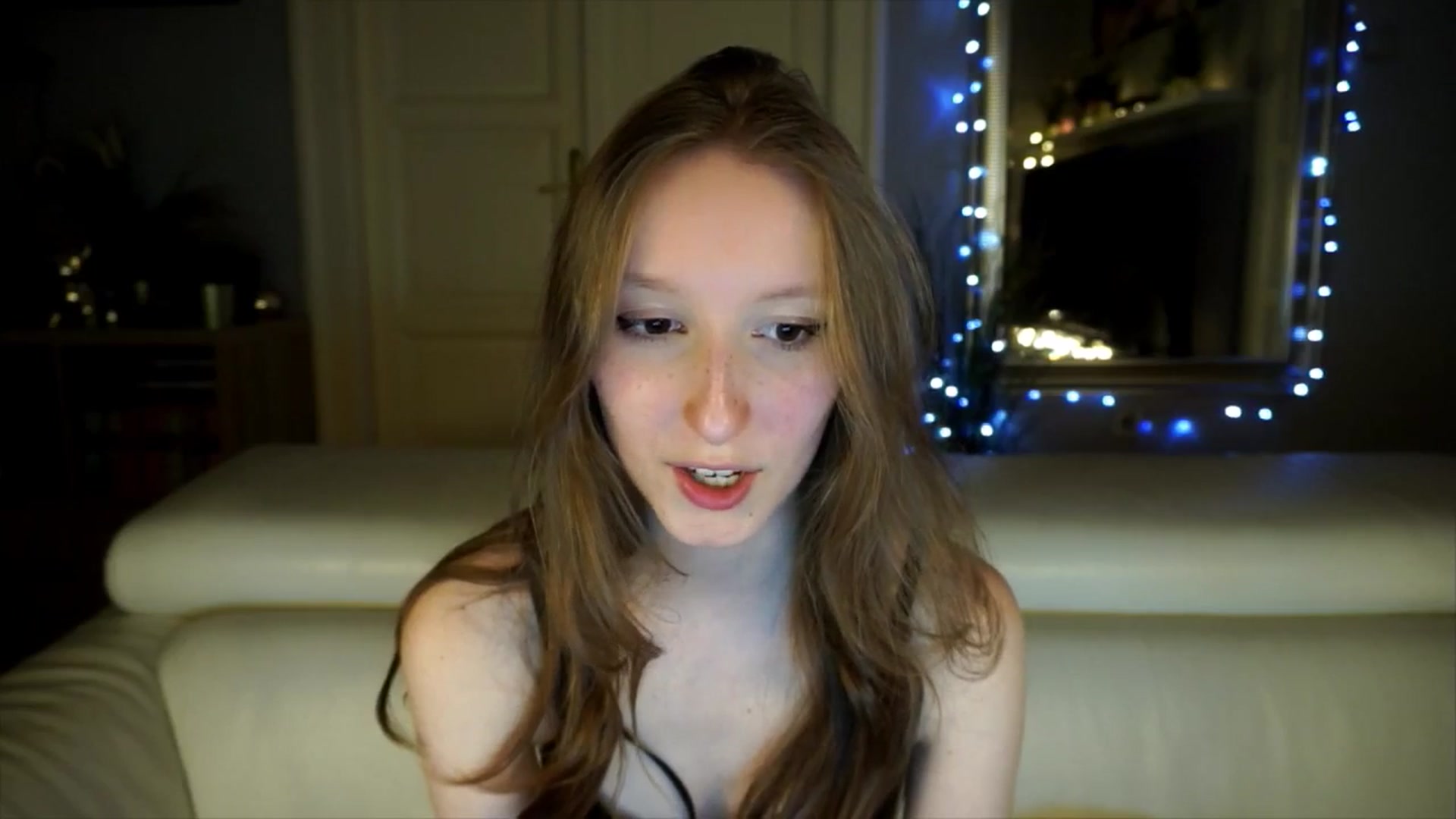 Gallery image thumbnail from Sw33t_g1rl's myfreecams stream on, 05/03/2026, 17:42 image 17 of 20