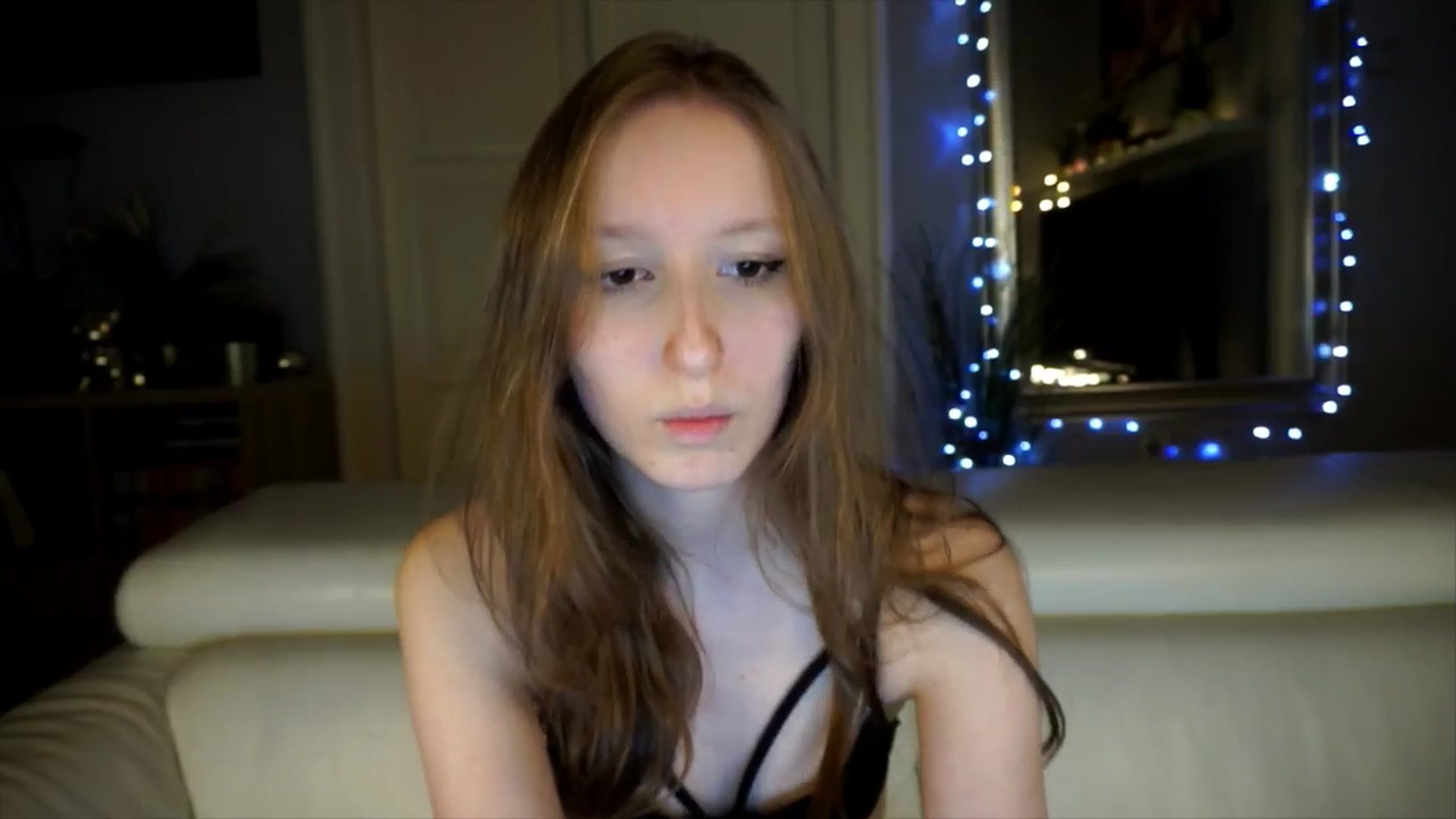 Gallery image thumbnail from Sw33t_g1rl's myfreecams stream on, 05/03/2026, 17:42 image 5 of 20