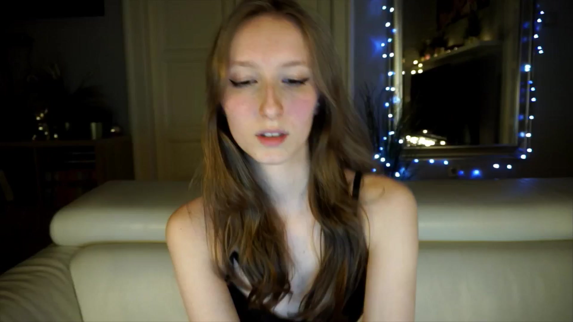 Gallery image thumbnail from Sw33t_g1rl's myfreecams stream on, 05/03/2026, 20:06 image 9 of 20