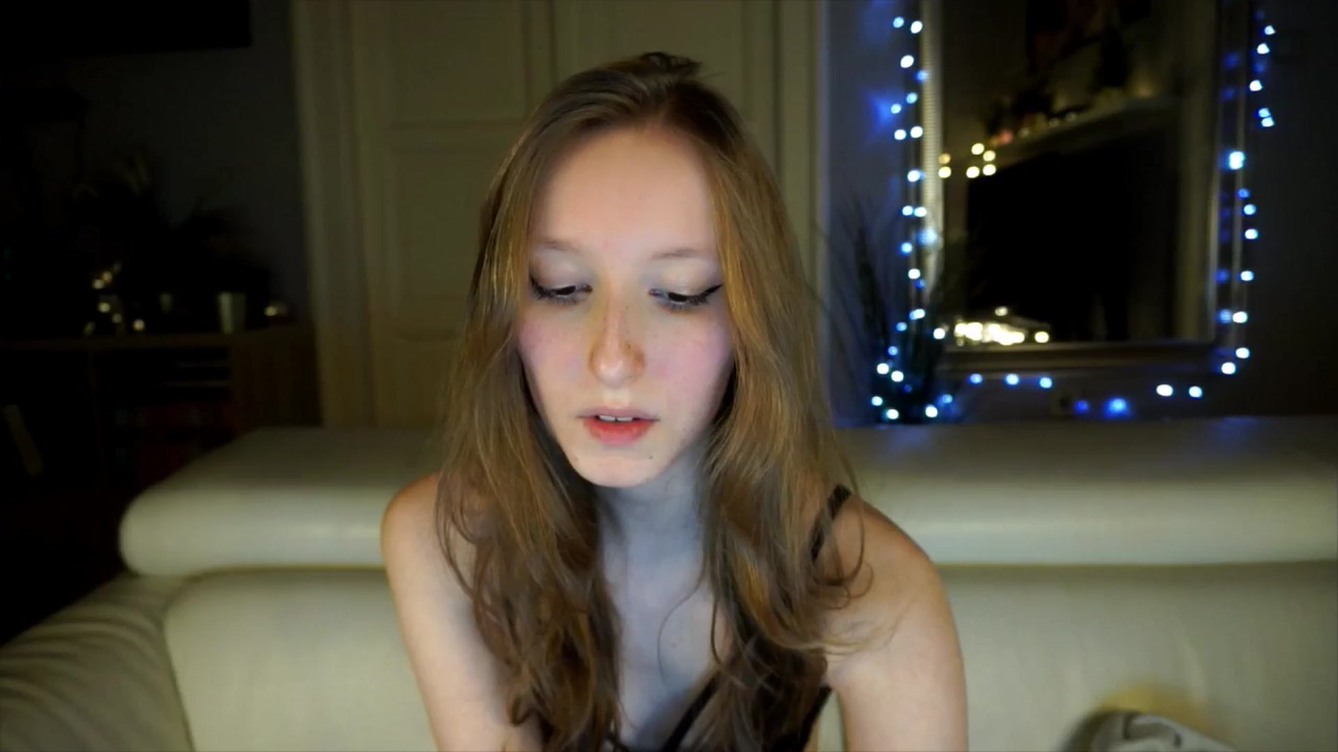 Gallery image thumbnail from Sw33t_g1rl's myfreecams stream on, 05/03/2026, 20:06 image 14 of 20