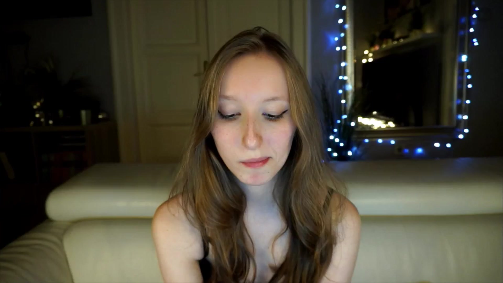 Gallery image thumbnail from Sw33t_g1rl's myfreecams stream on, 05/03/2026, 20:06 image 17 of 20