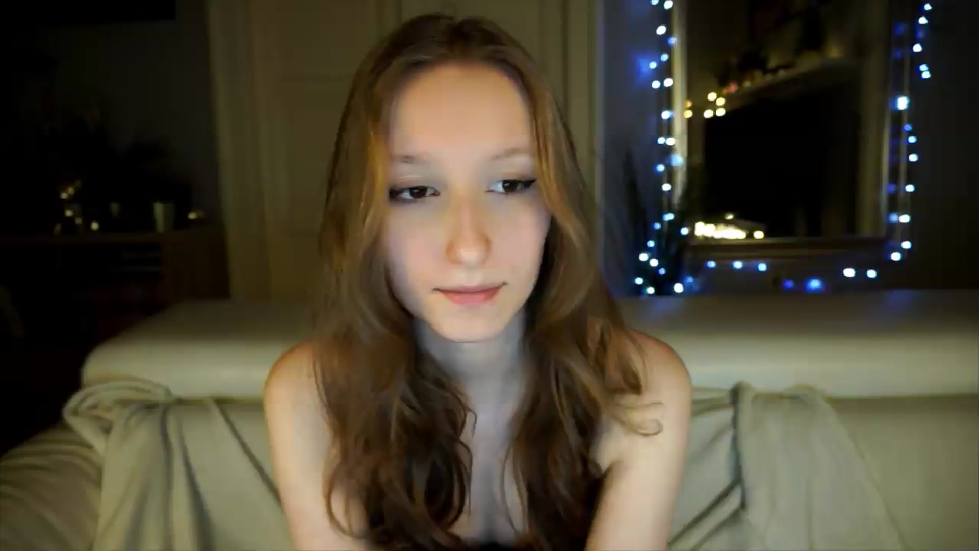 Gallery image thumbnail from Sw33t_g1rl's myfreecams stream on, 05/07/2026, 18:41 image 15 of 20