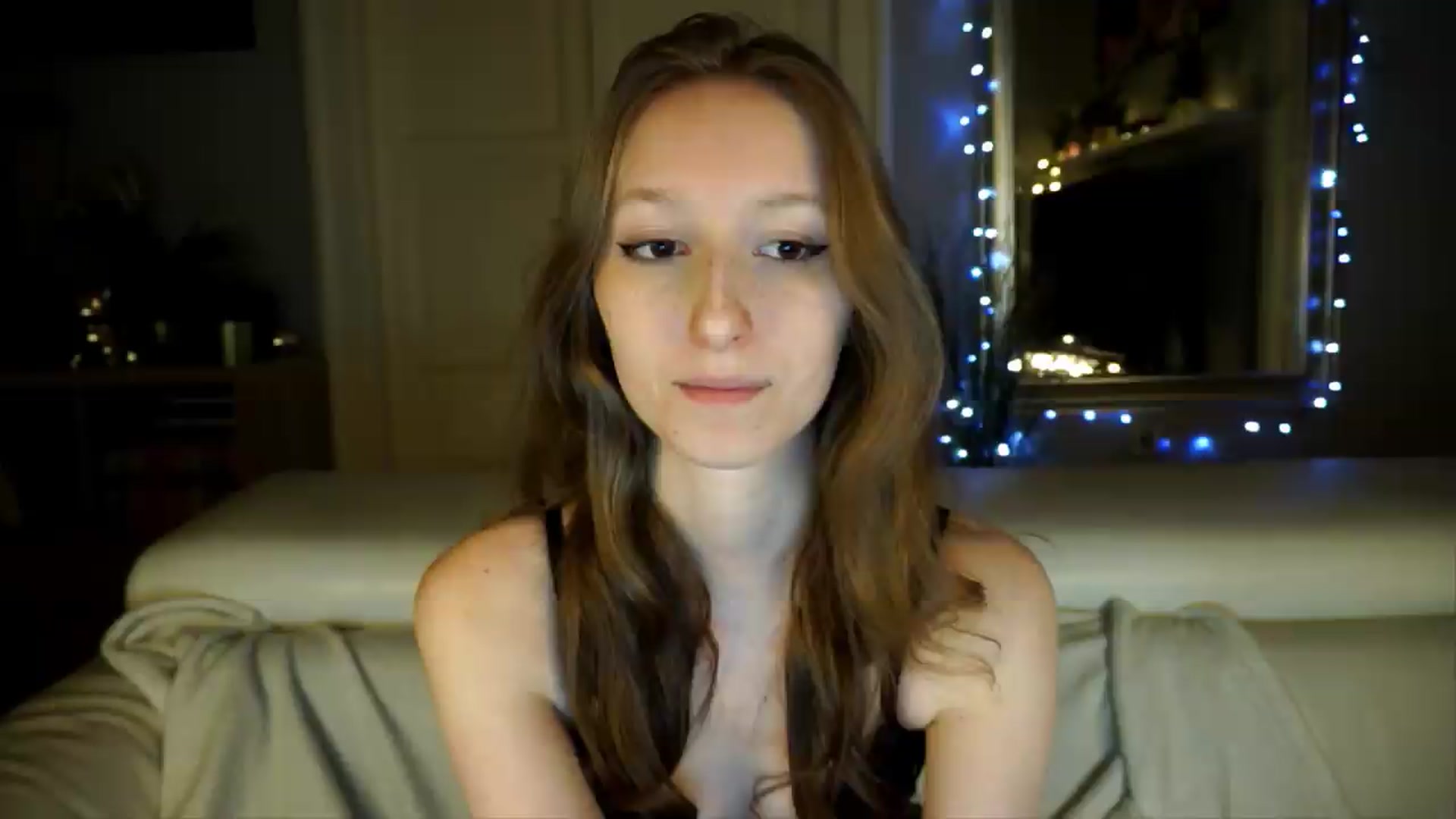Gallery image thumbnail from Sw33t_g1rl's myfreecams stream on, 05/07/2026, 18:41 image 2 of 20