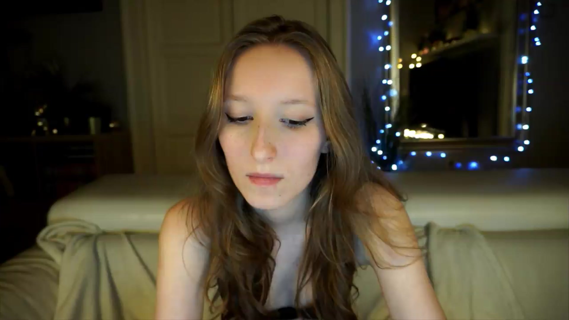 Gallery image thumbnail from Sw33t_g1rl's myfreecams stream on, 05/07/2026, 18:41 image 18 of 20