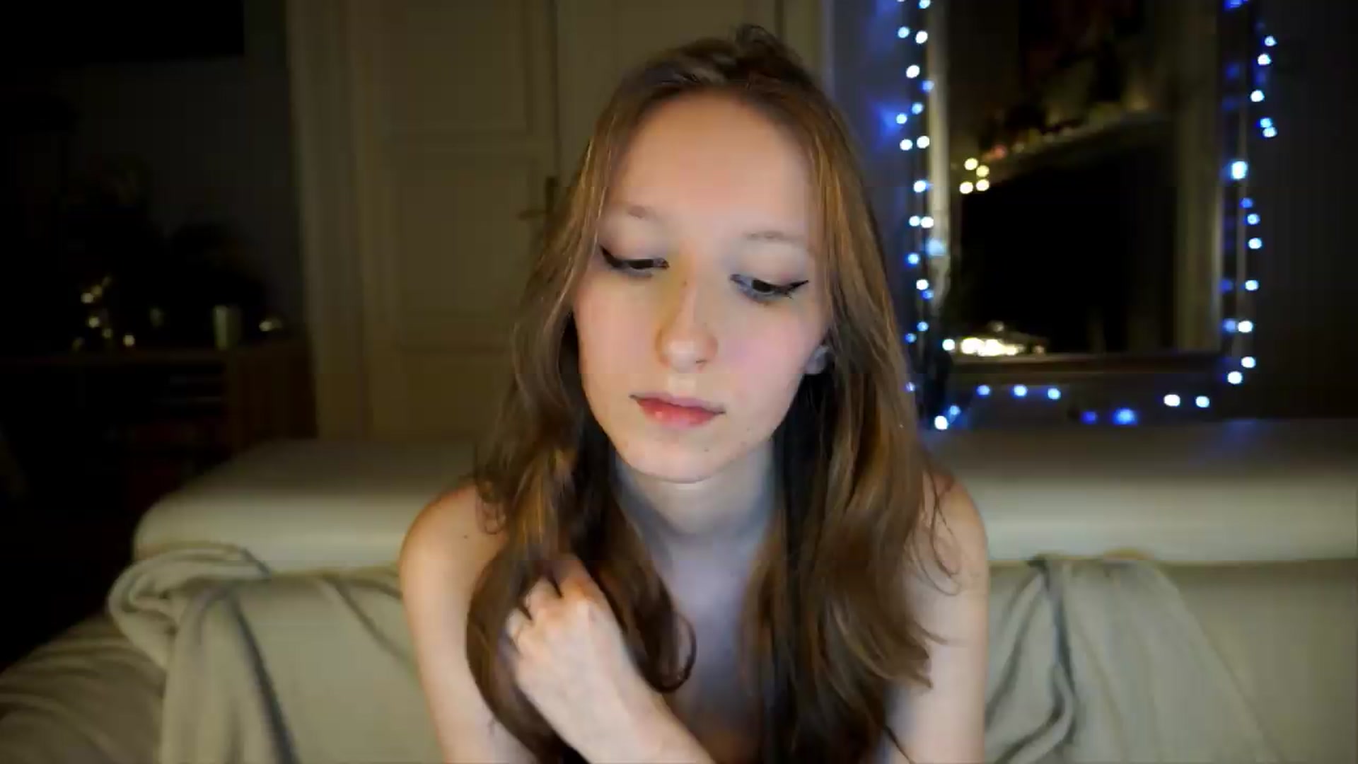 Gallery image thumbnail from Sw33t_g1rl's myfreecams stream on, 05/07/2026, 20:40 image 1 of 20