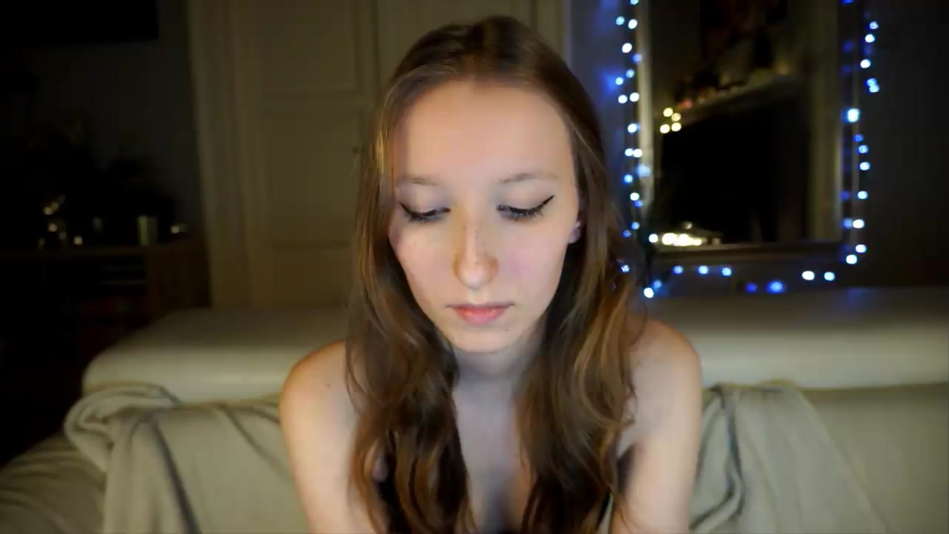 Gallery image thumbnail from Sw33t_g1rl's myfreecams stream on, 05/07/2026, 20:40 image 7 of 20