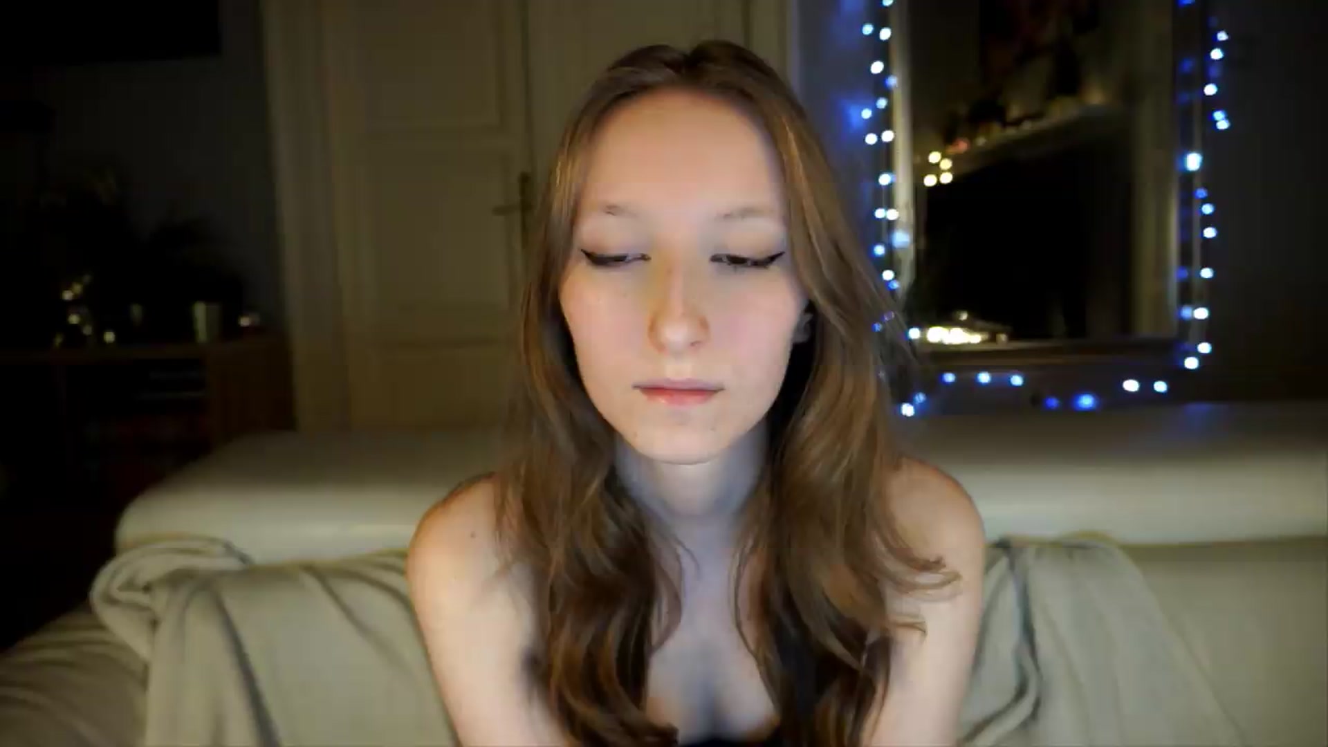 Gallery image thumbnail from Sw33t_g1rl's myfreecams stream on, 05/07/2026, 20:40 image 8 of 20