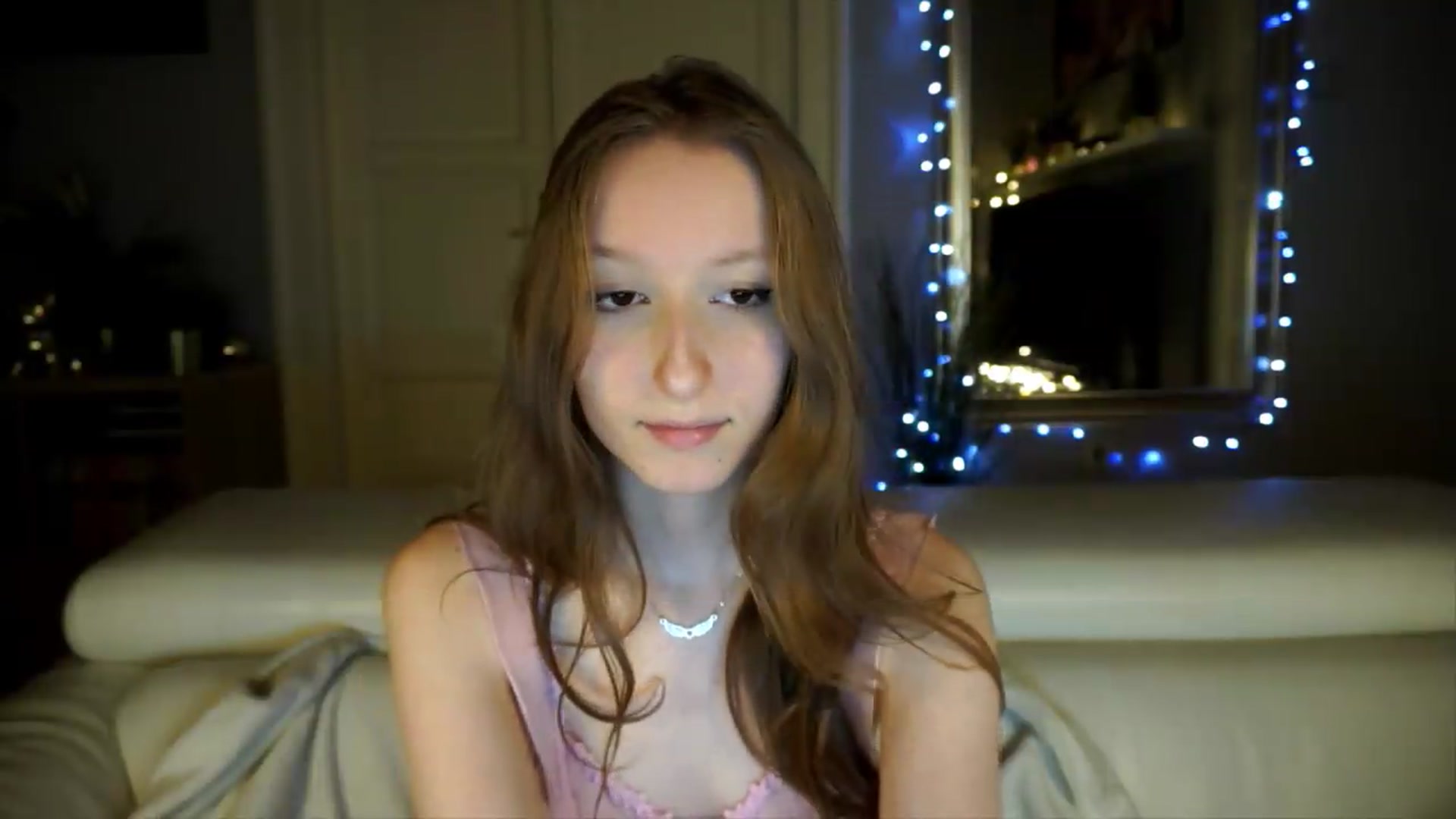 Gallery image thumbnail from Sw33t_g1rl's myfreecams stream on, 05/08/2026, 18:06 image 6 of 20