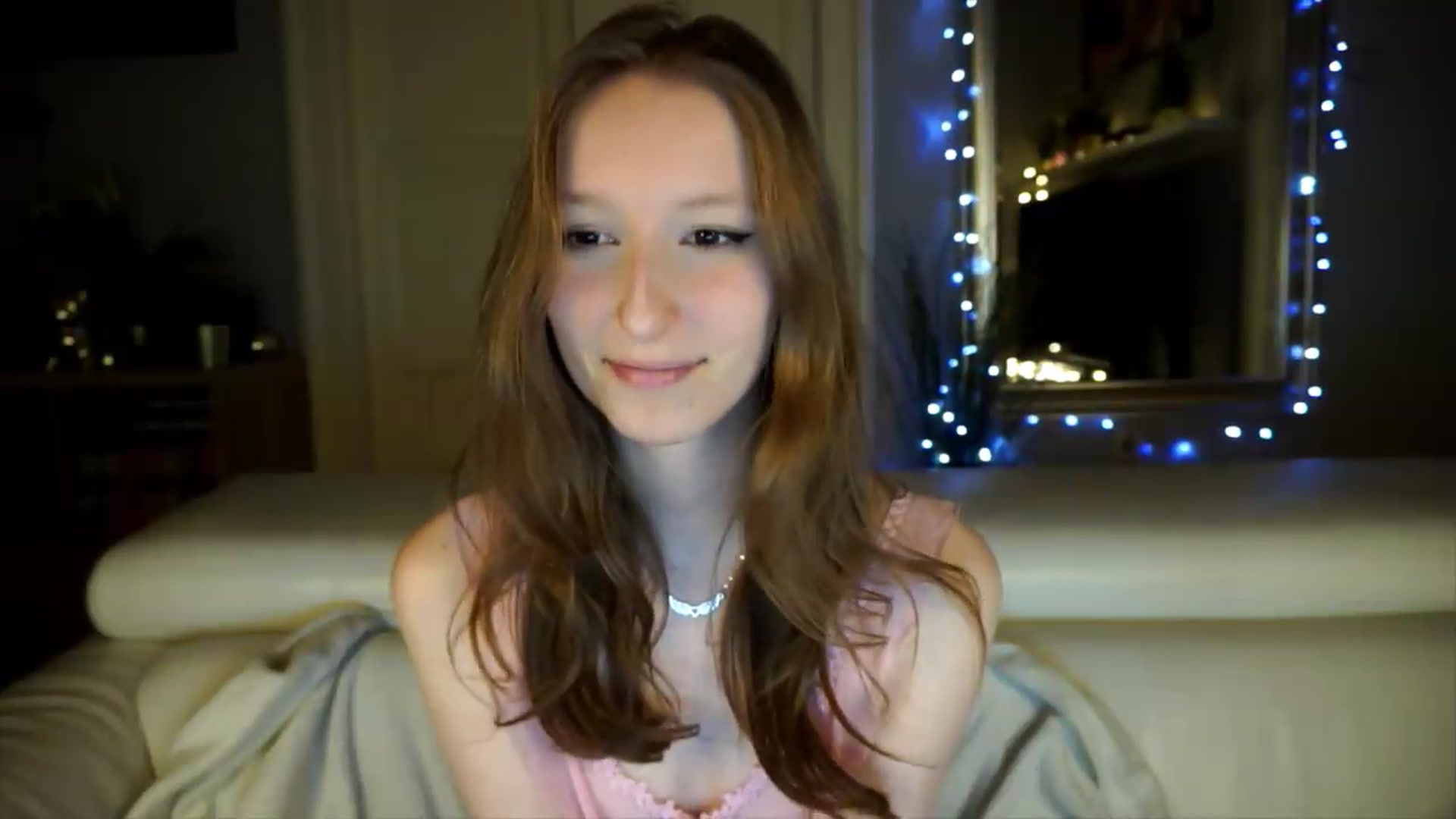 Gallery image thumbnail from Sw33t_g1rl's myfreecams stream on, 05/08/2026, 18:06 image 9 of 20