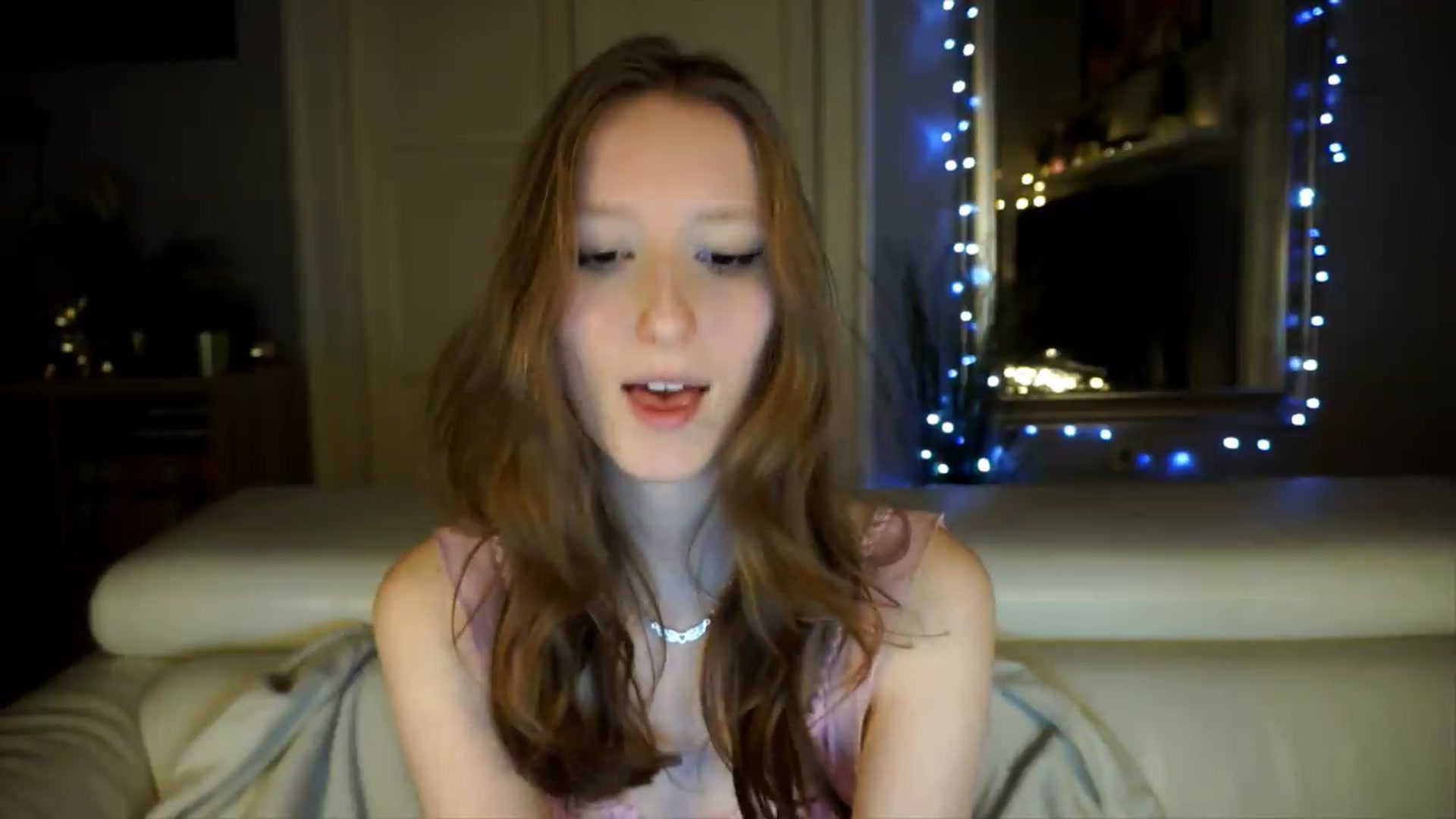 Gallery image thumbnail from Sw33t_g1rl's myfreecams stream on, 05/08/2026, 18:06 image 7 of 20