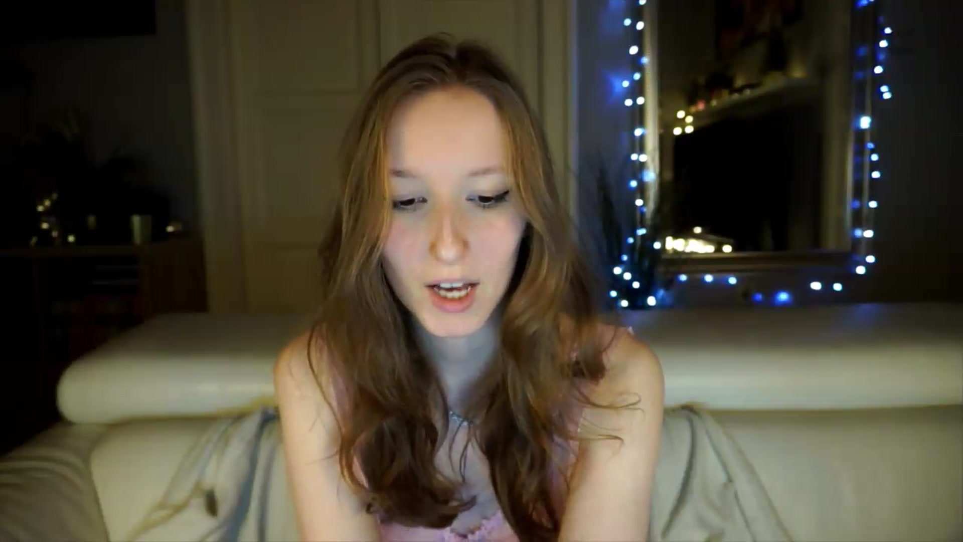 Gallery image thumbnail from Sw33t_g1rl's myfreecams stream on, 05/08/2026, 18:06 image 13 of 20