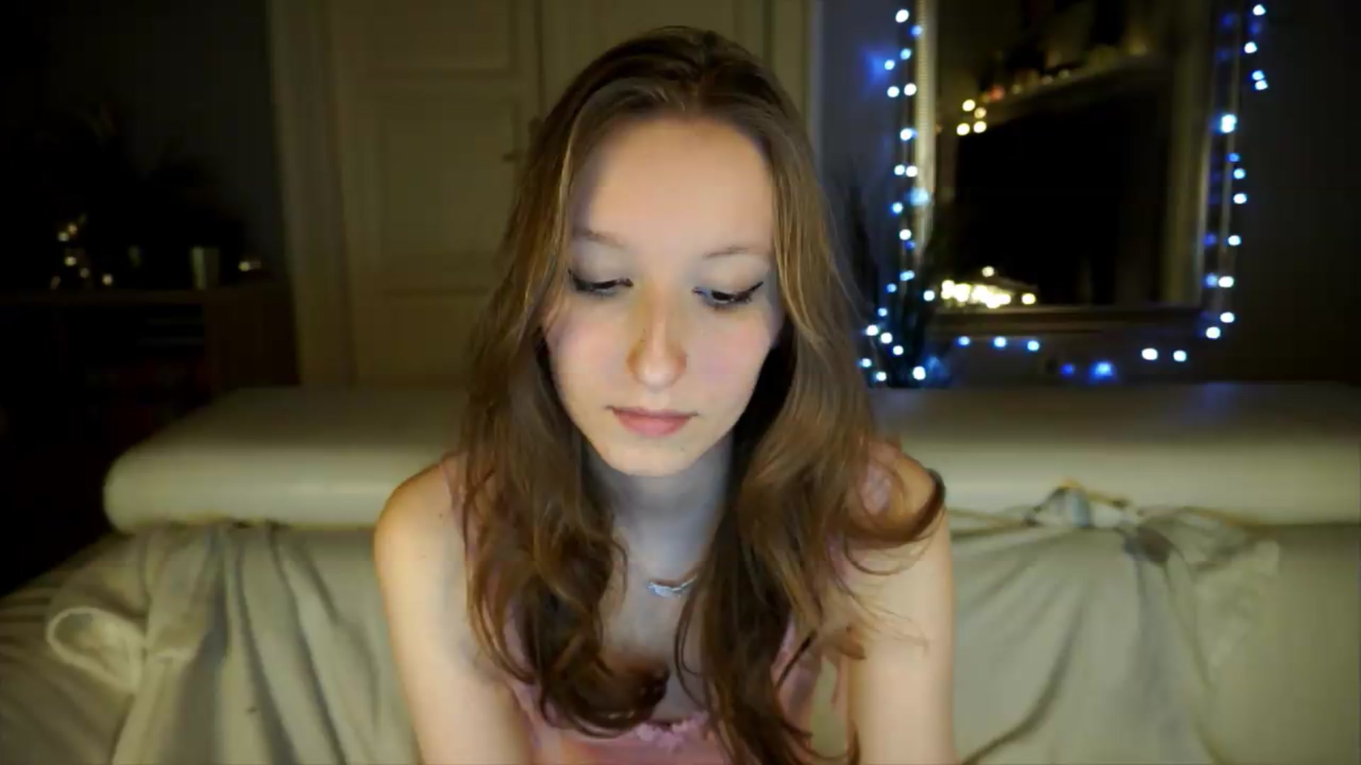 Gallery image thumbnail from Sw33t_g1rl's myfreecams stream on, 05/08/2026, 19:23 image 8 of 20